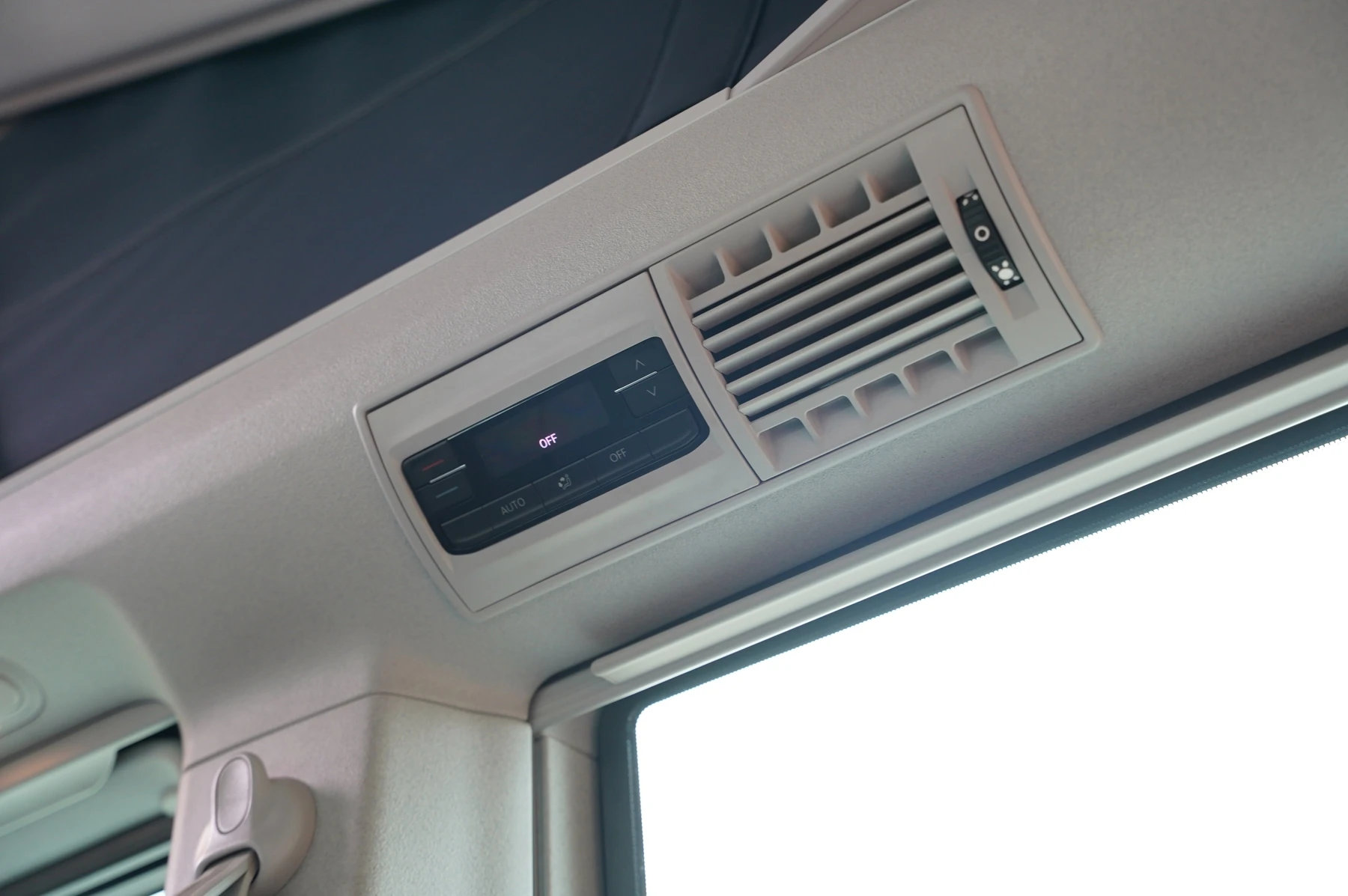 Volkswagen-California-image-39