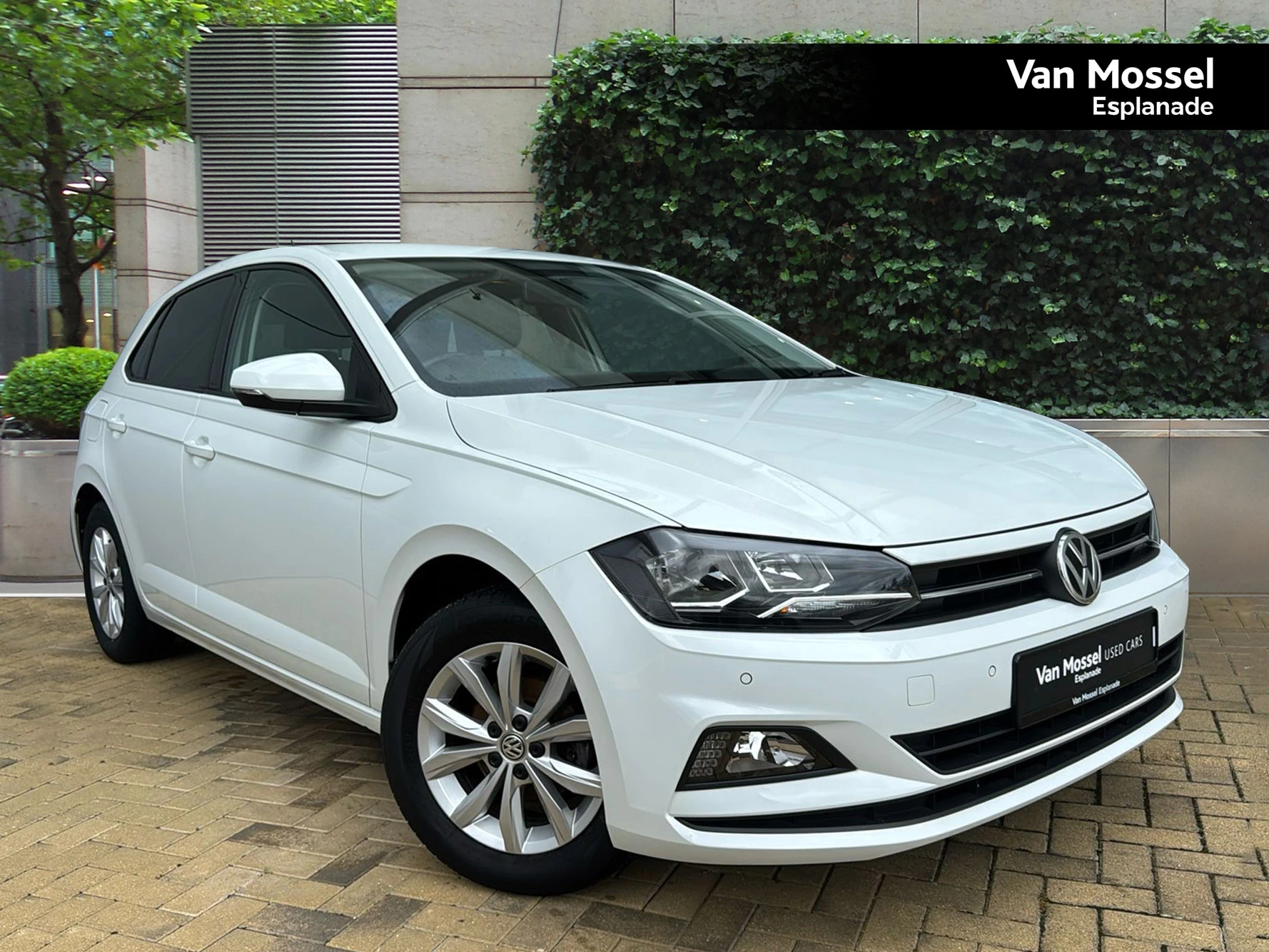 Volkswagen-Polo-image-0