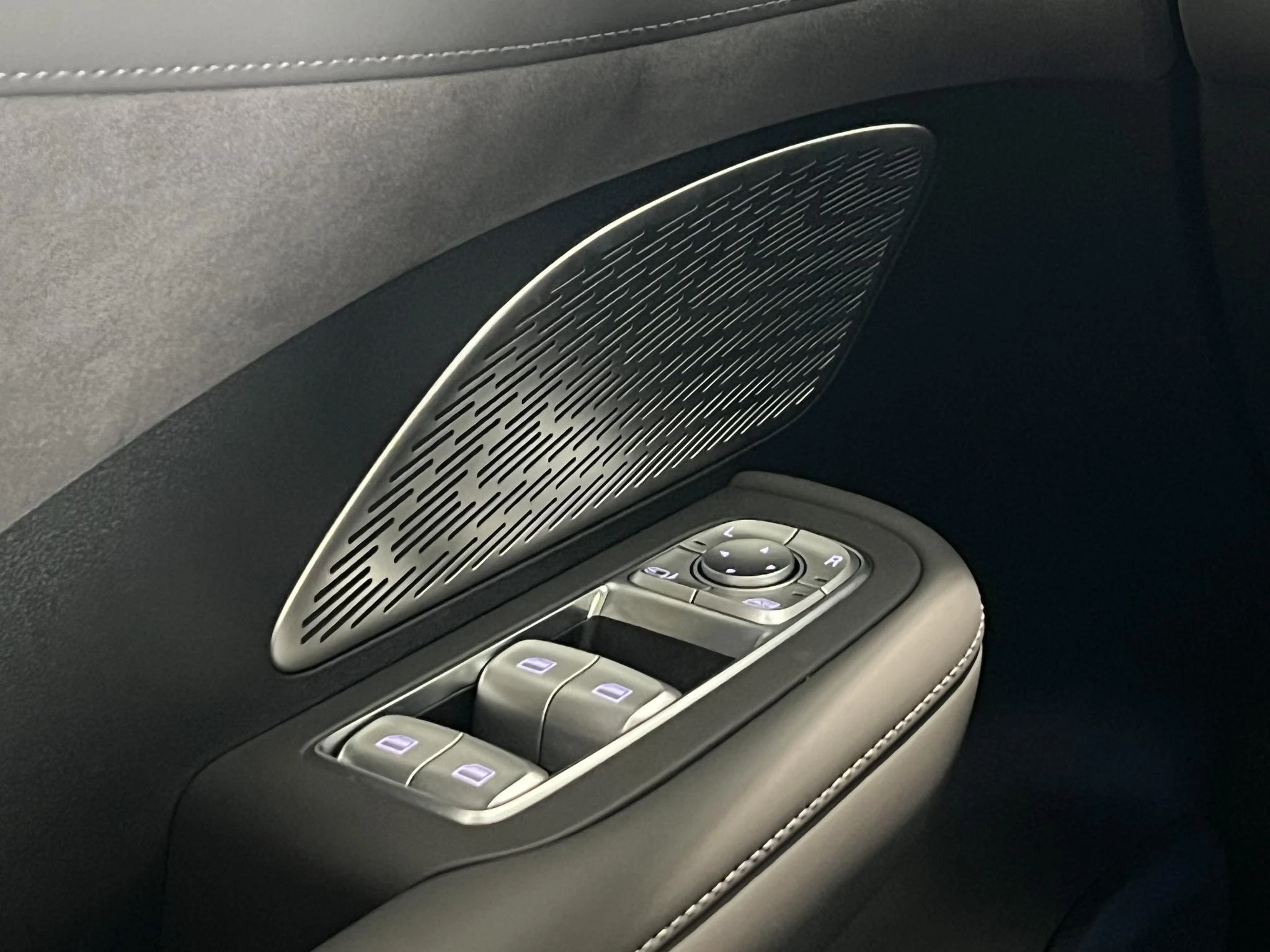 MG-S6 EV-image-30