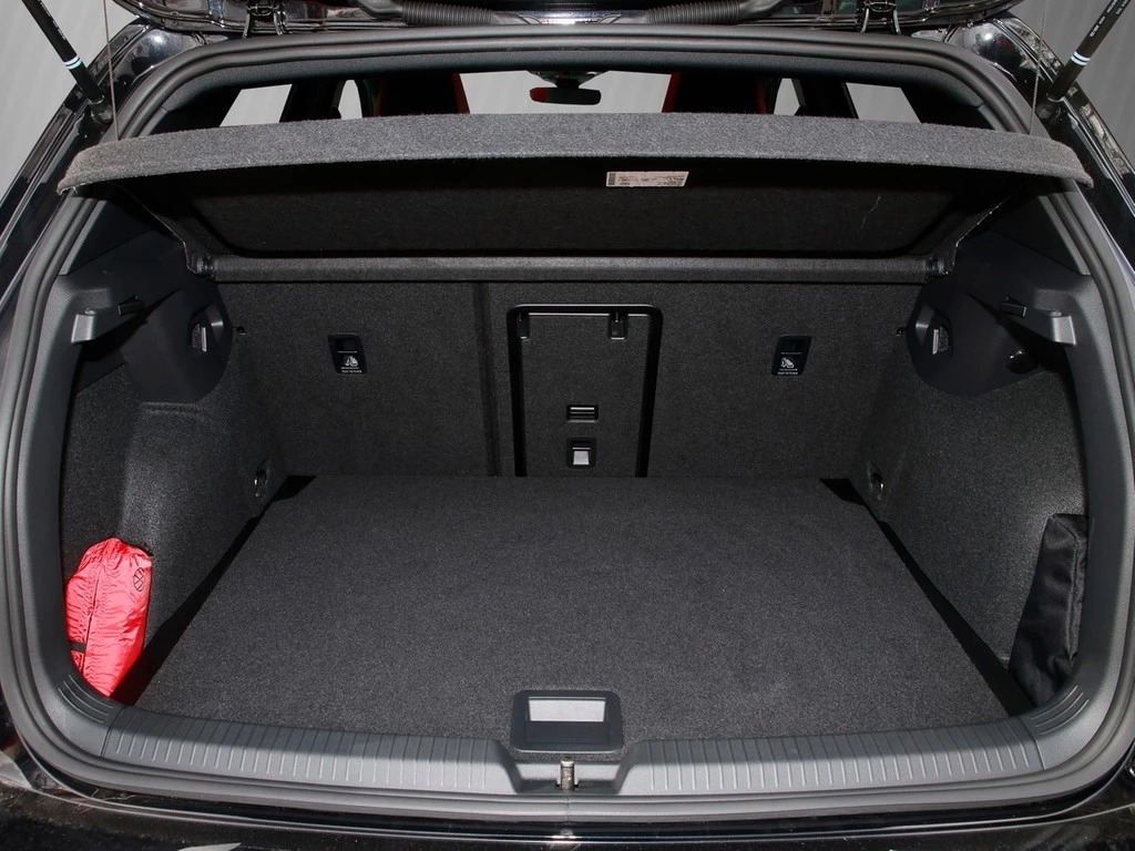 Volkswagen Golf GTI 2.0 TSI DSG *Pano*IQ-Light*Navi*App-Connect*ACC*PDC*Kamera*Lane-Assist*DAB+