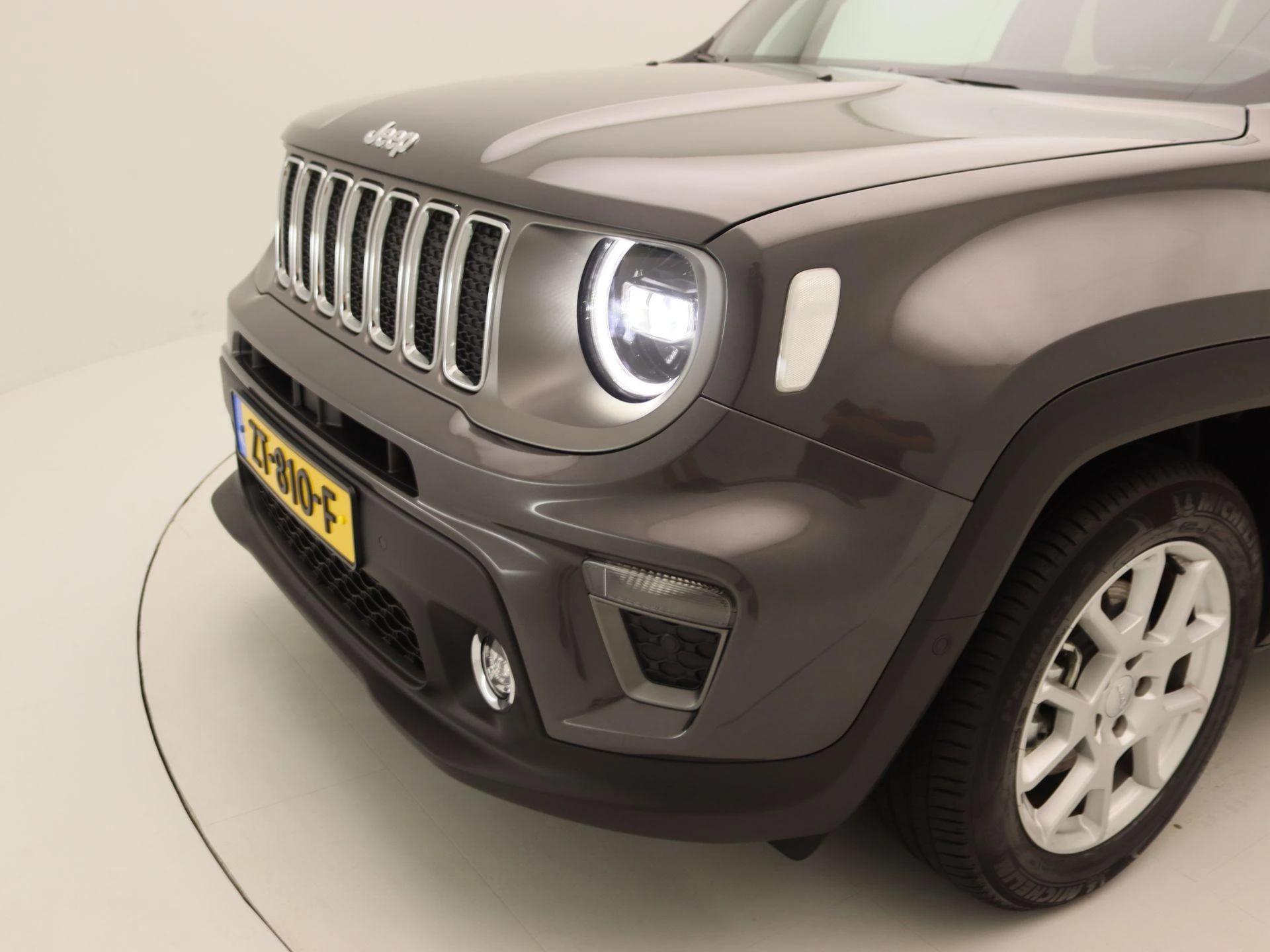 Jeep-Renegade-image-14