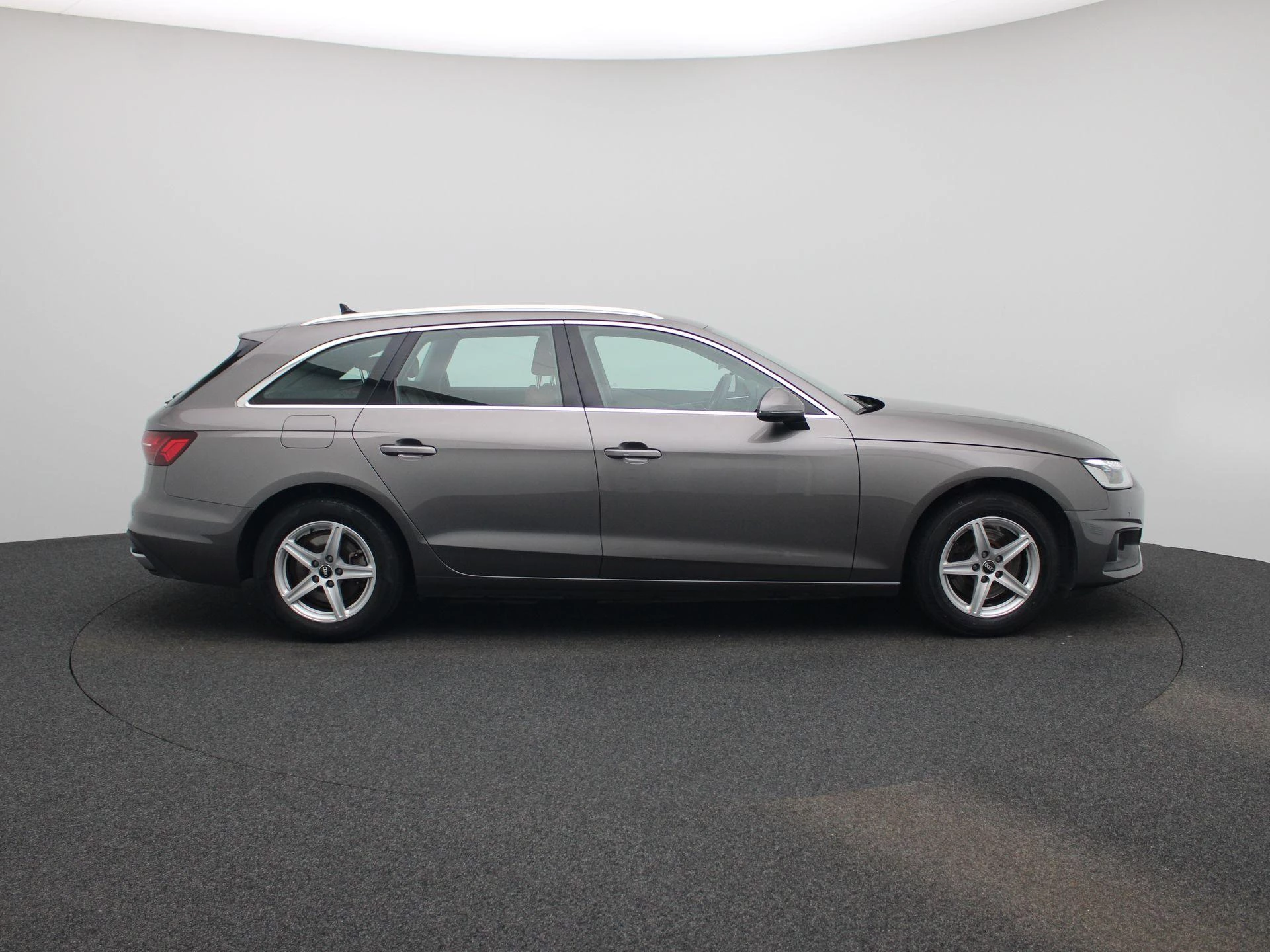 Audi-A4-image-5