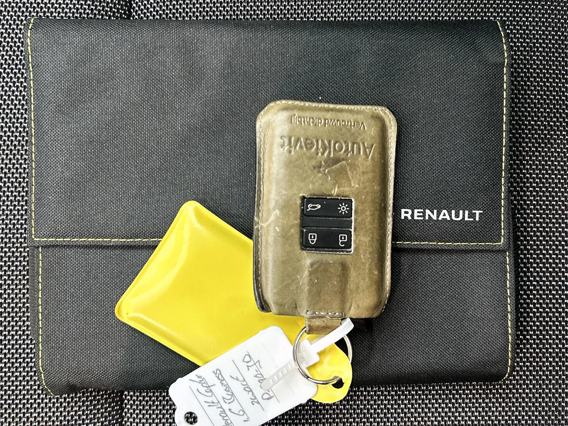 Renault-Captur-image-32