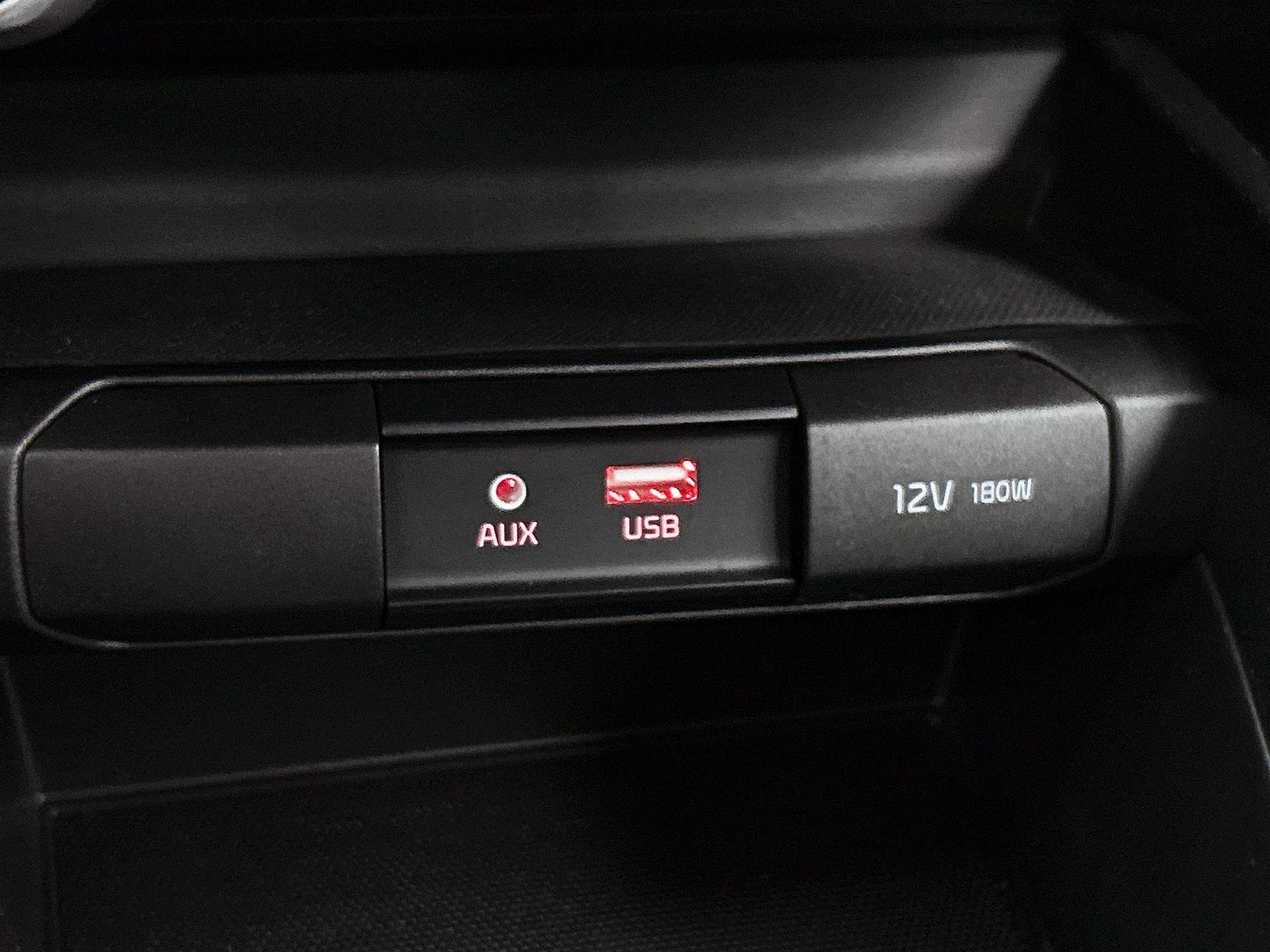 Kia-Stonic-image-32