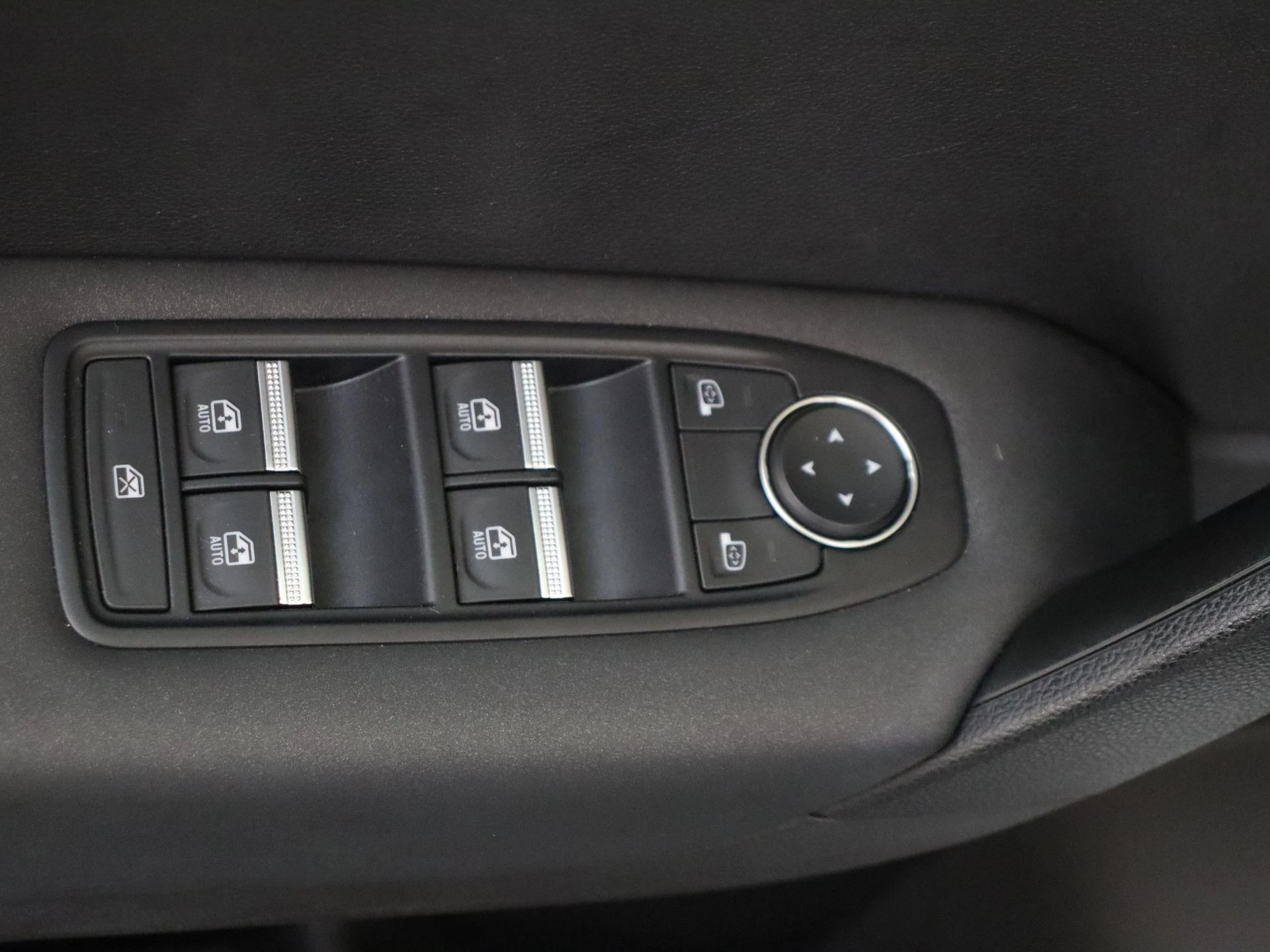 Renault-Captur-image-26