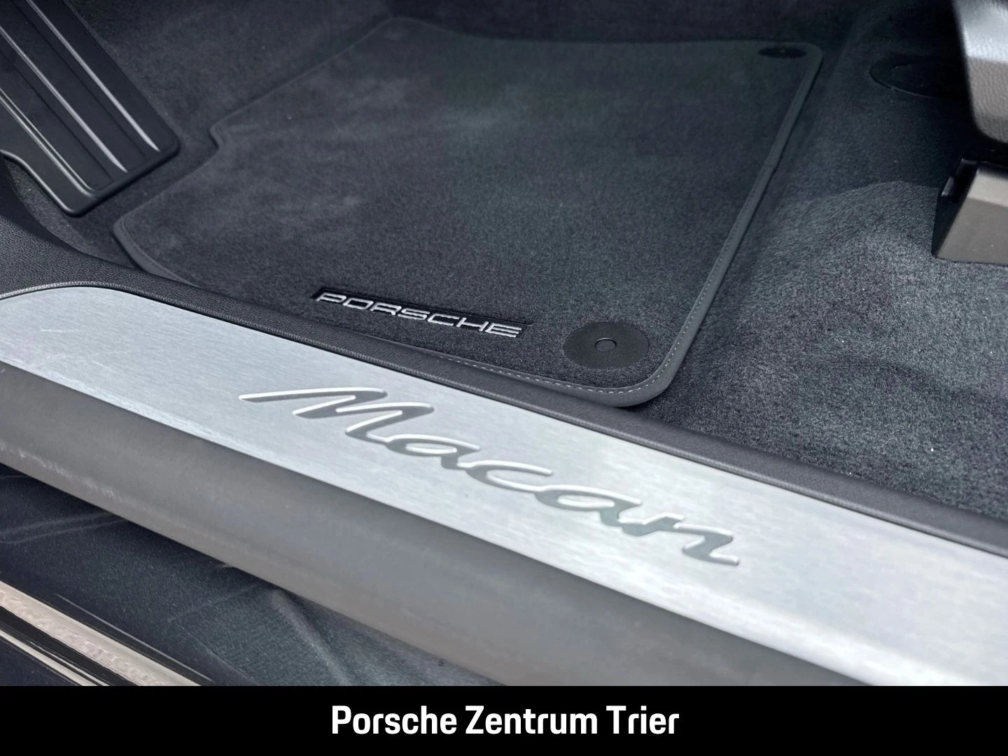 Porsche-Macan-image-20