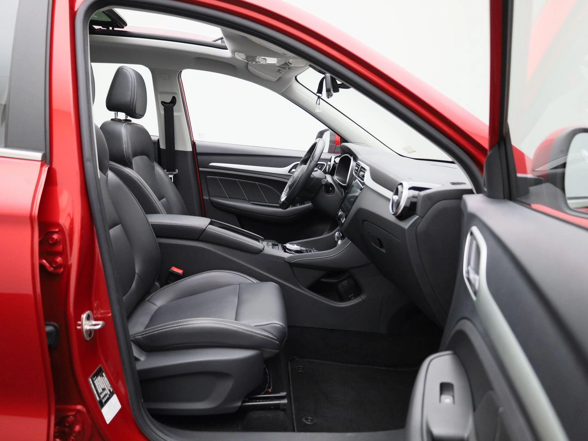 MG-ZS EV-image-35