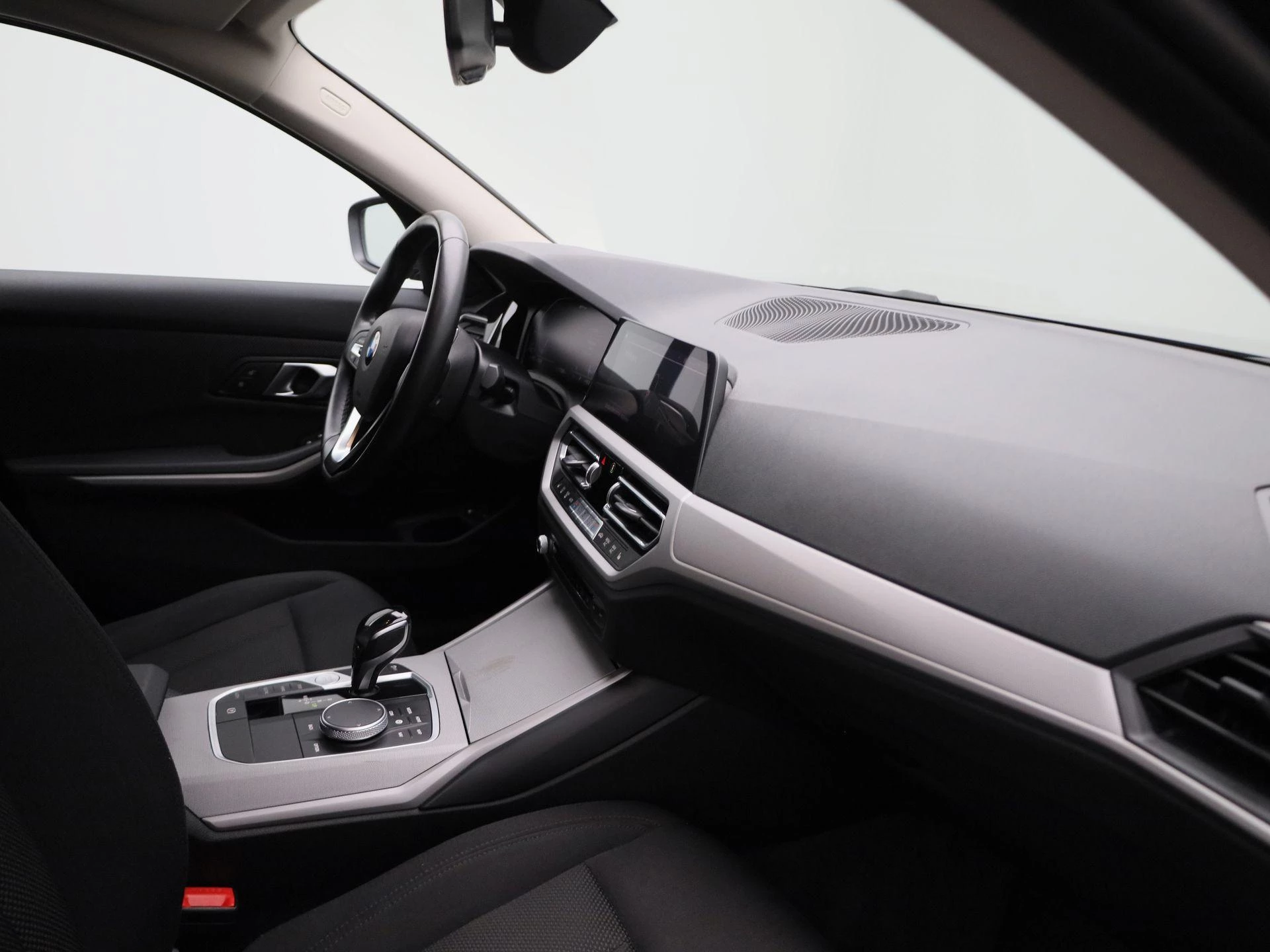 BMW-3 Serie-image-31