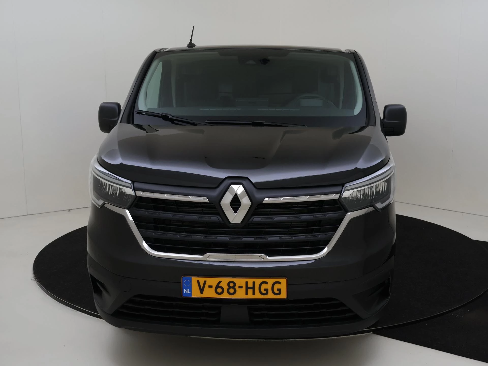 Renault-Trafic-image-2