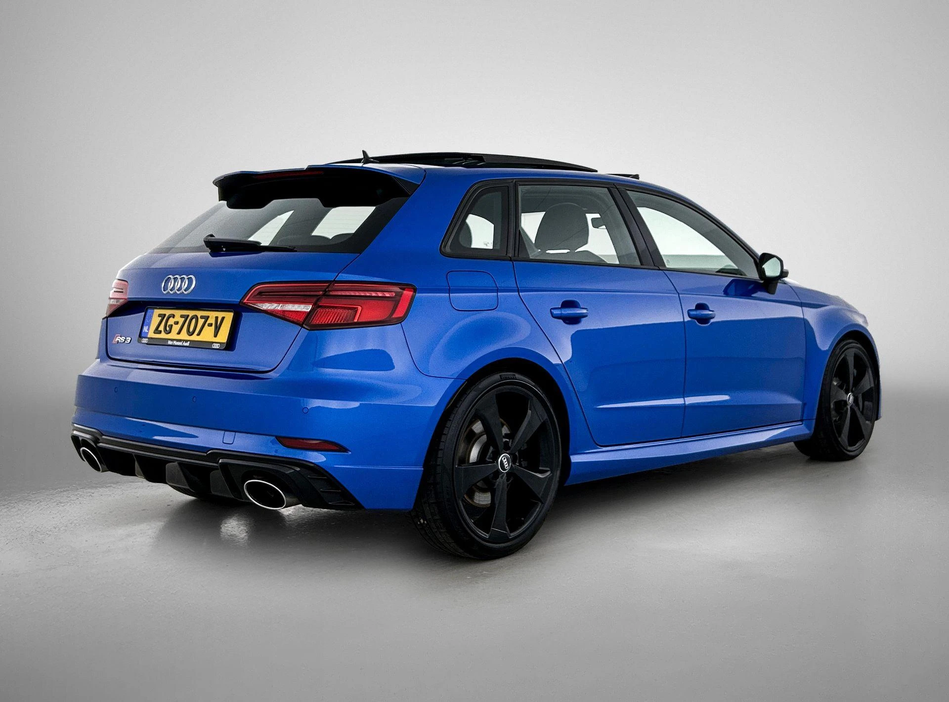 Audi-RS3-image-3