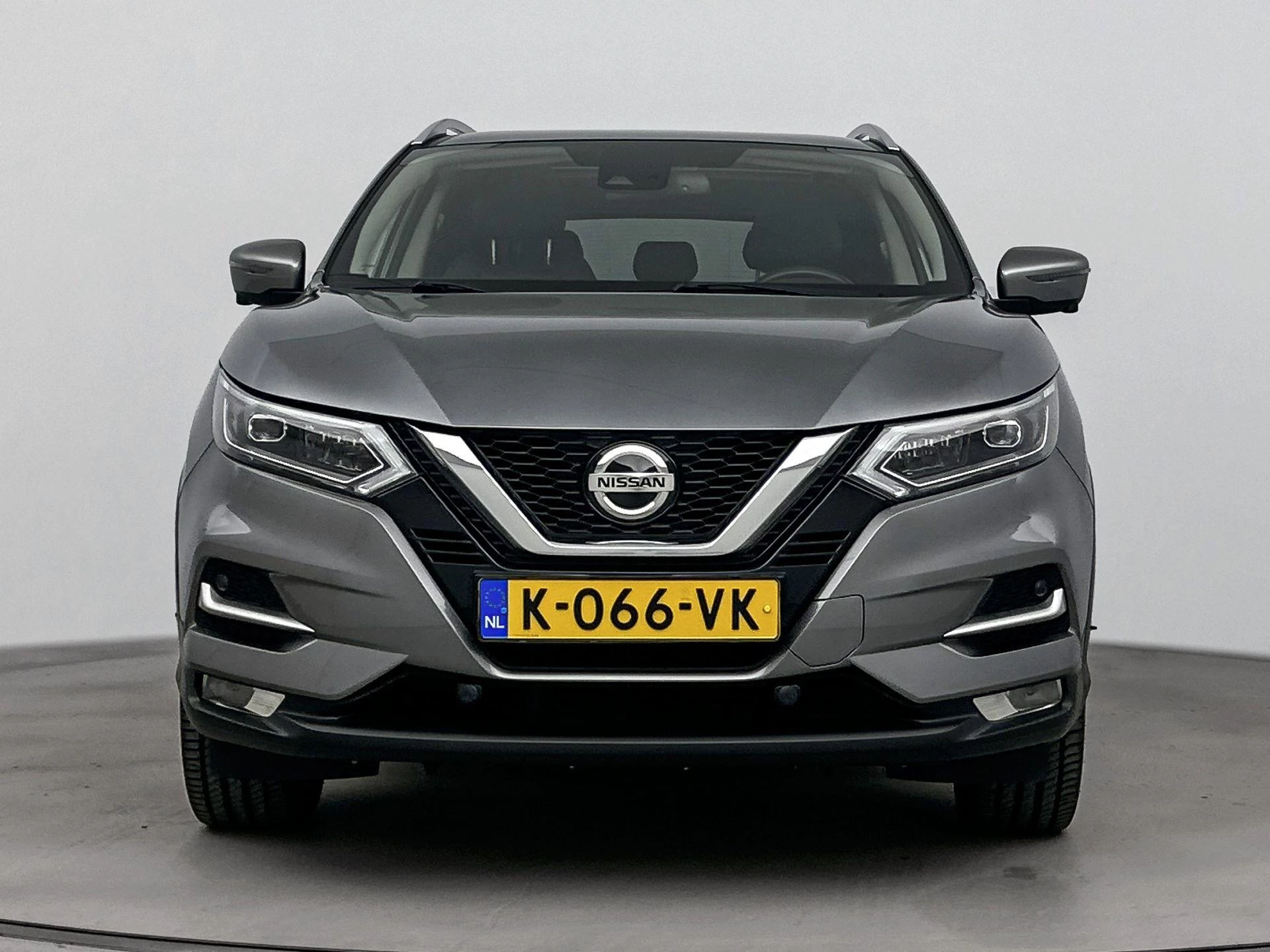 Nissan-QASHQAI-image-7