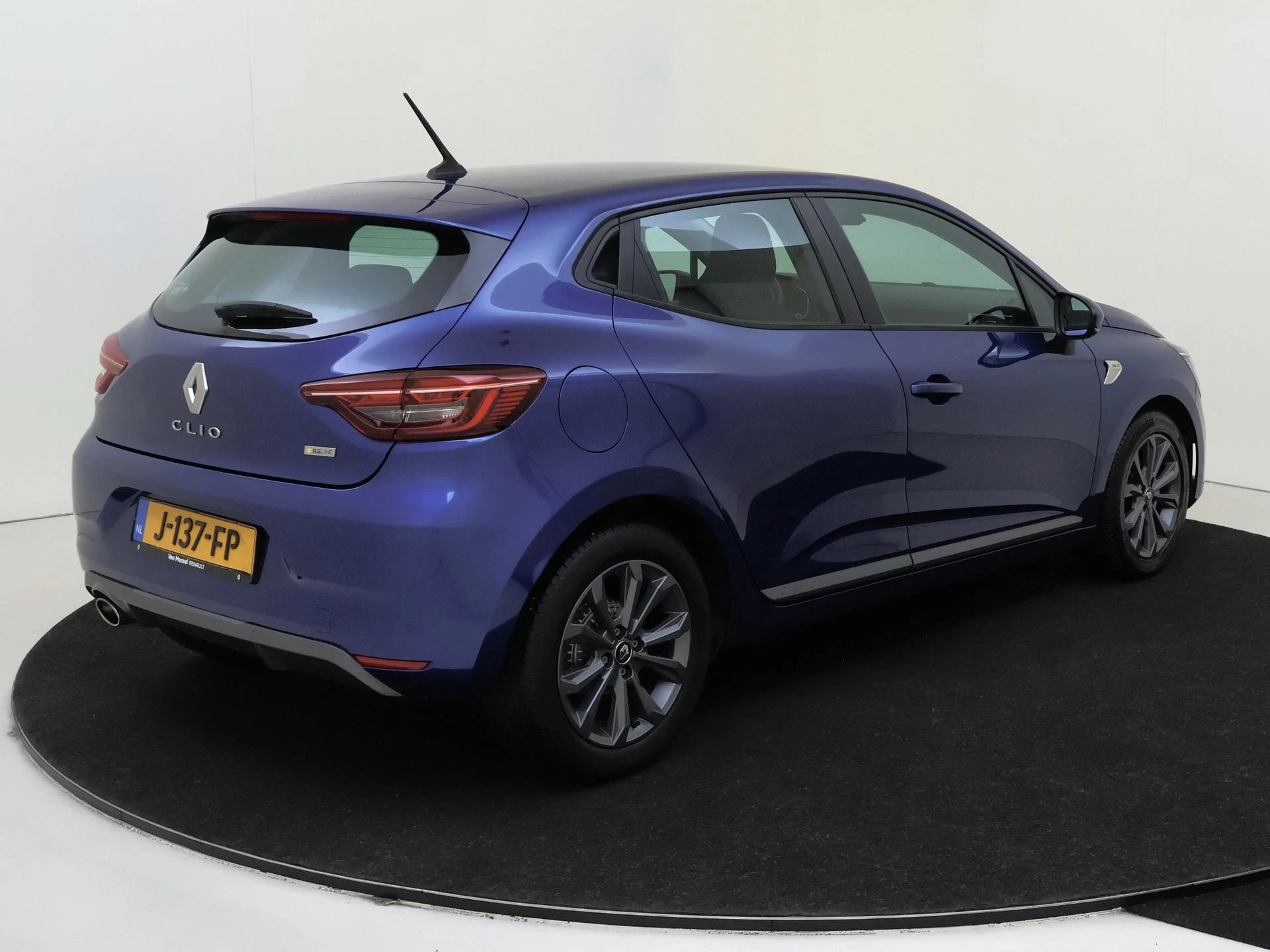Renault-Clio-image-3