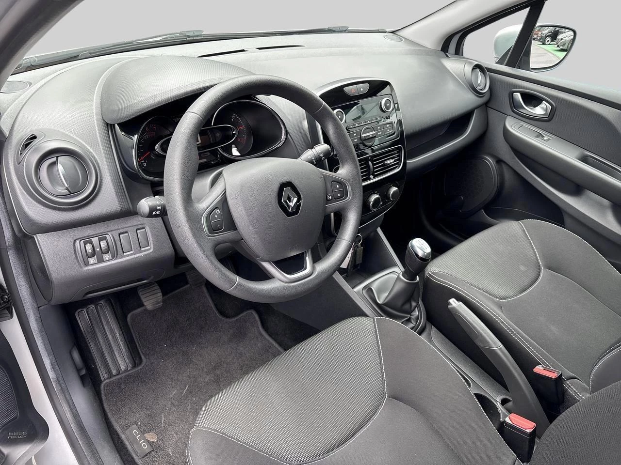 Renault Clio 1.2 16V Authentique