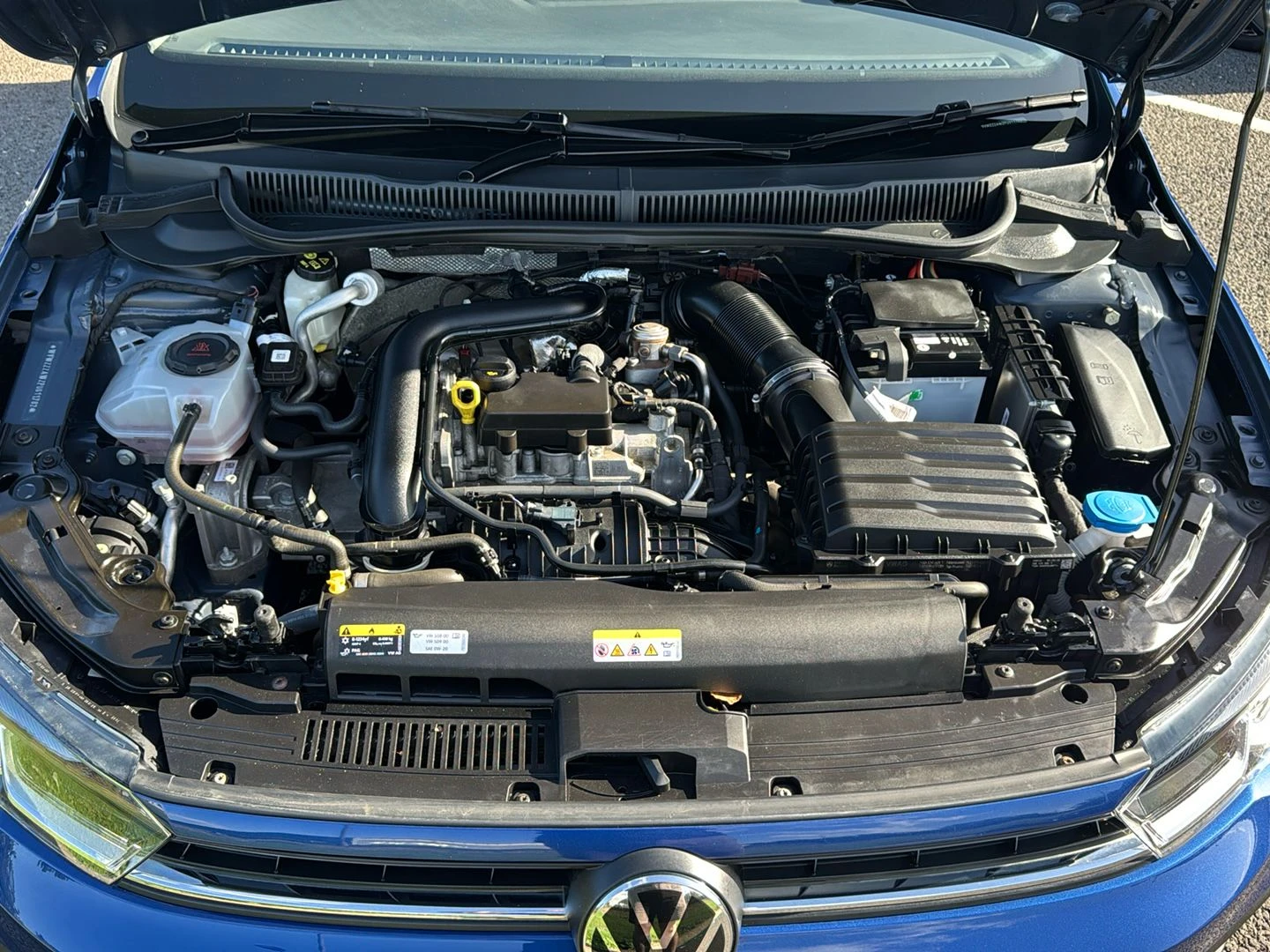 Volkswagen-Polo-image-13