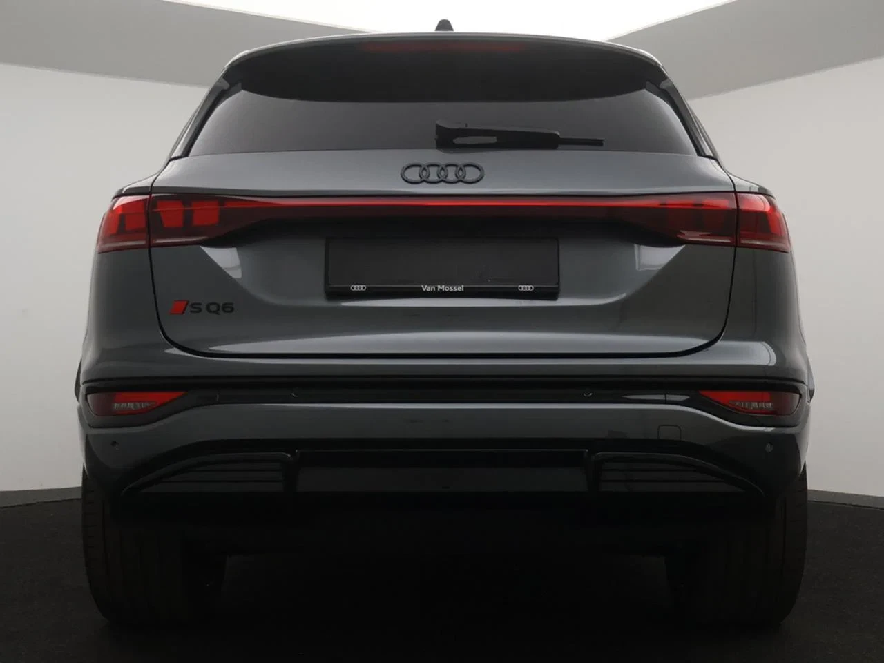 Audi SQ6 e-tron SQ6 e-Tron QUATTRO 100kWh 489PK *AUTOMAAT*SPORTZETELS*LEDER*360° CAMERA*PDC*CRUISE*NAVI*APP-CONNECT*...*