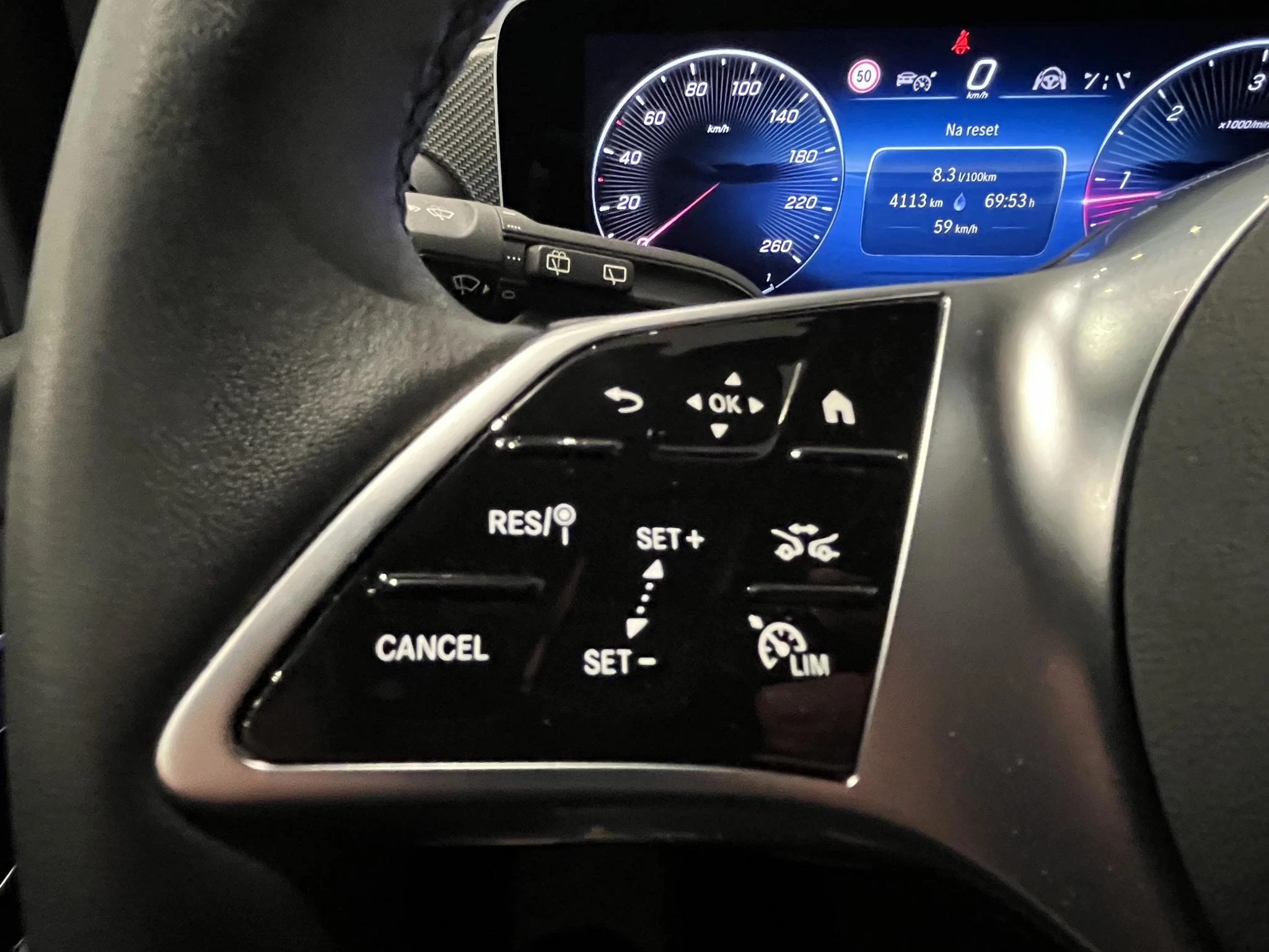 Mercedes-Benz-Classe V-image-22