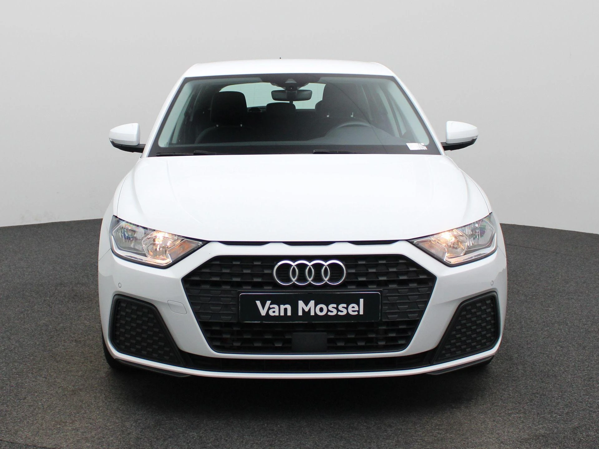 Audi-A1 Sportback-image-2