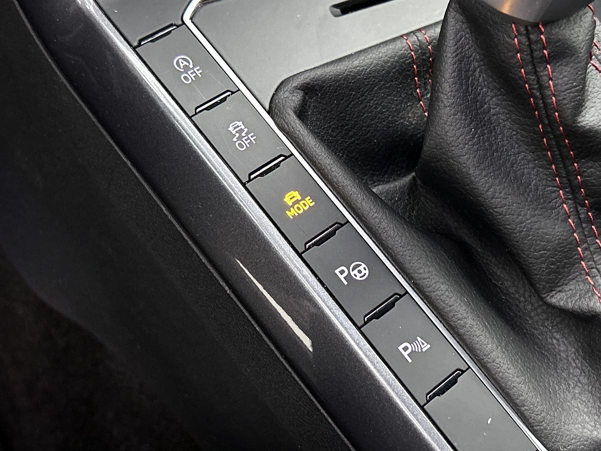 Volkswagen-Polo-image-9