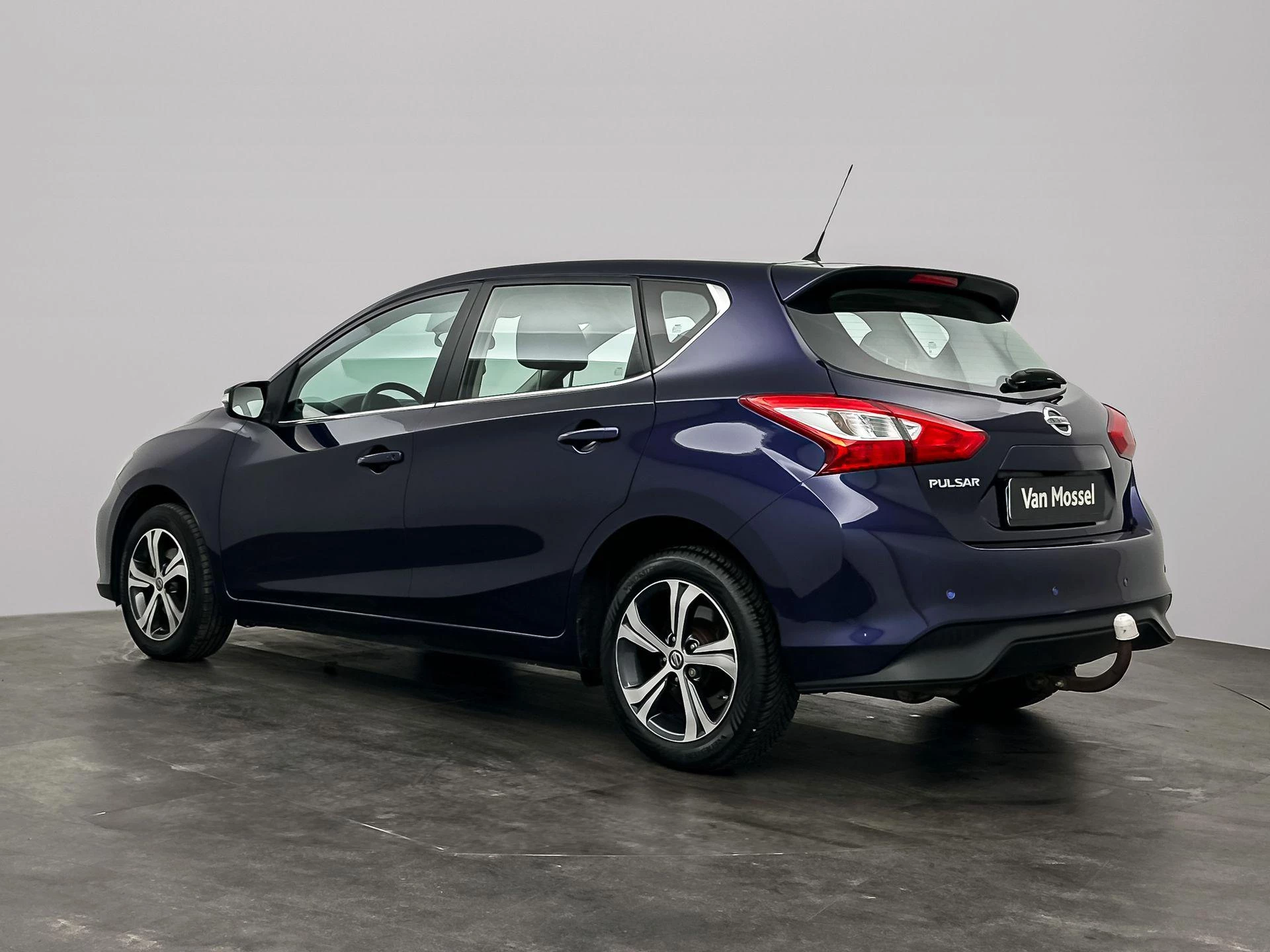 Nissan-Pulsar-image-2
