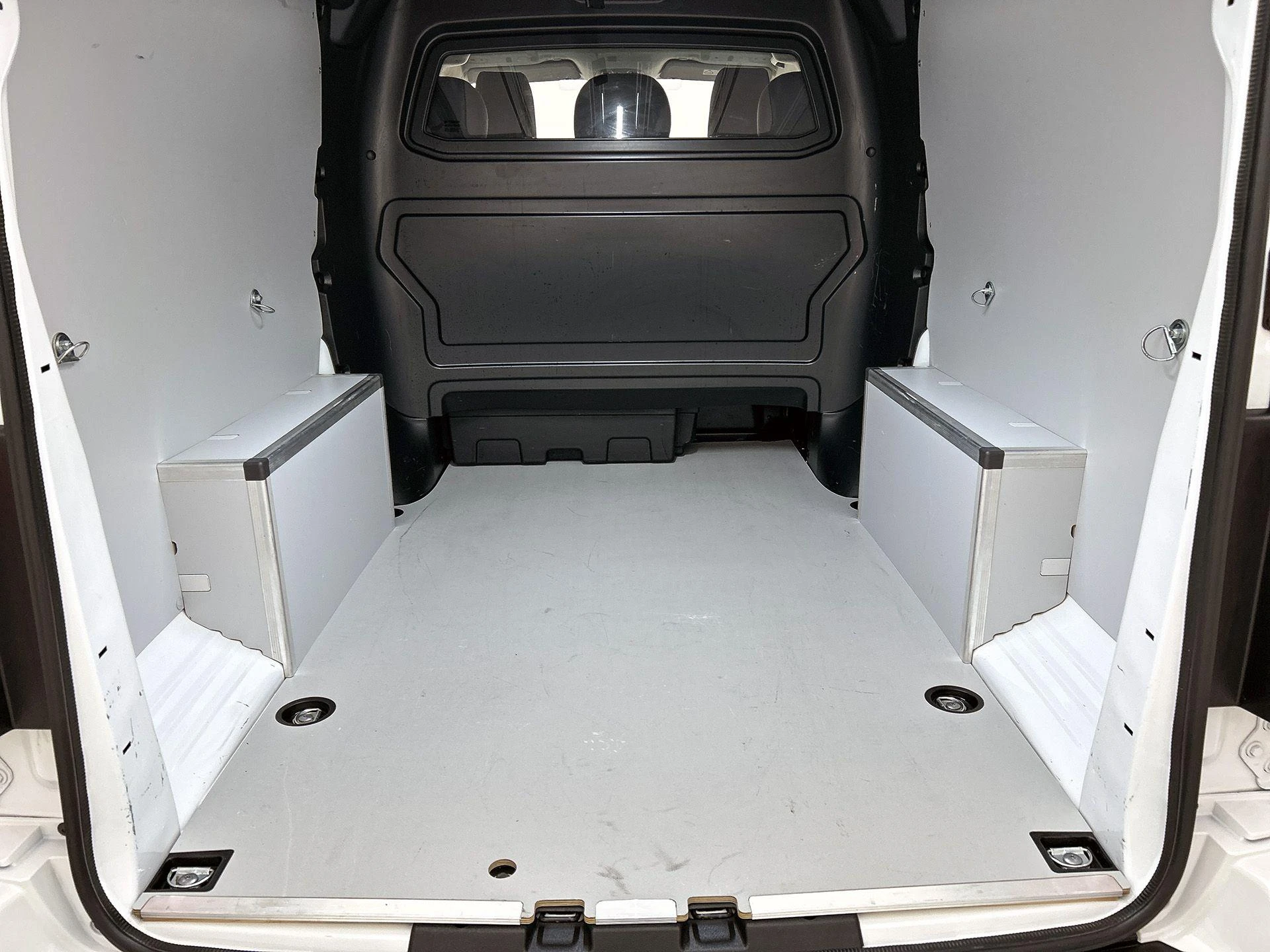 Opel-Vivaro-image-14