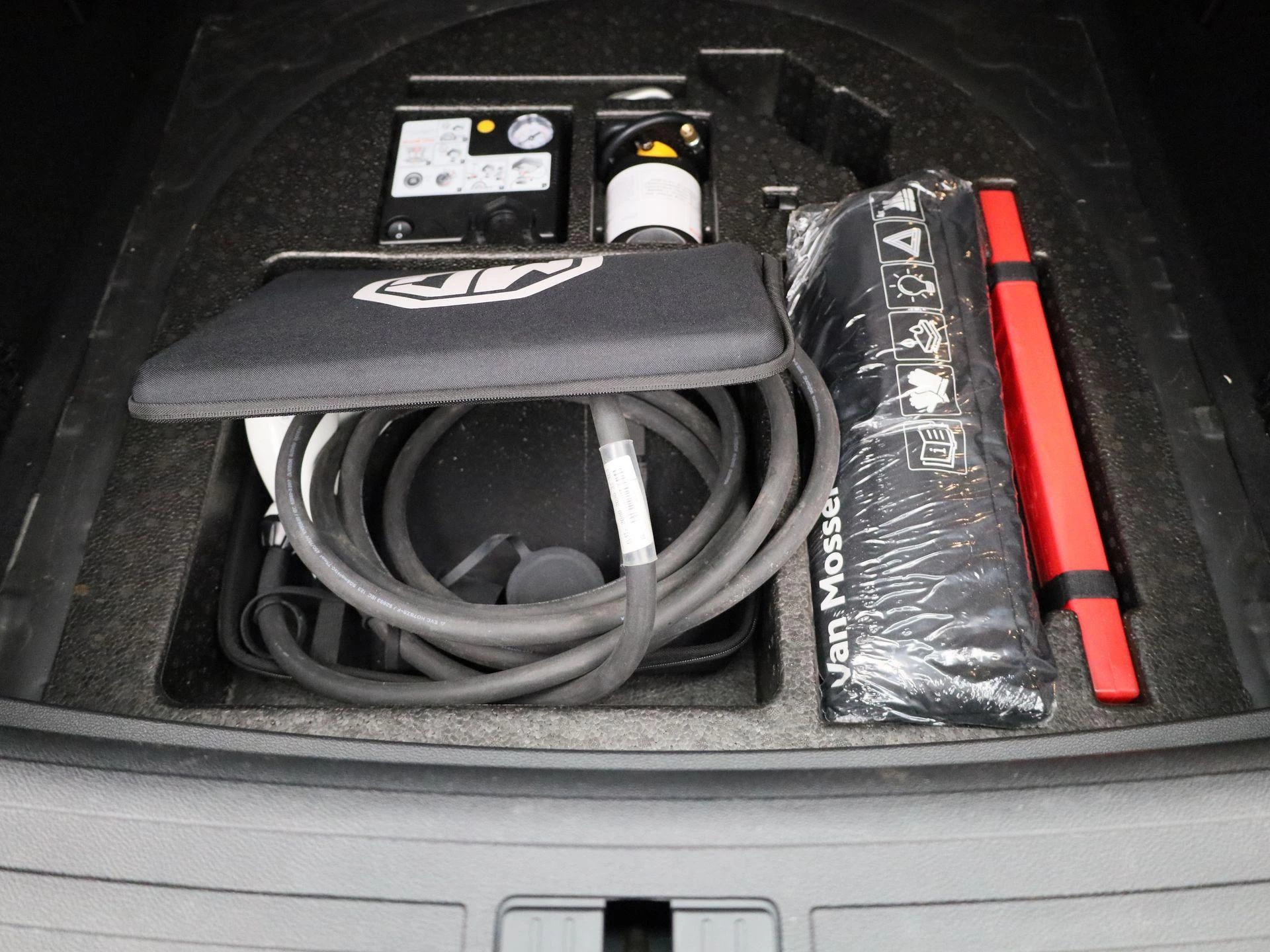 MG-ZS EV-image-12