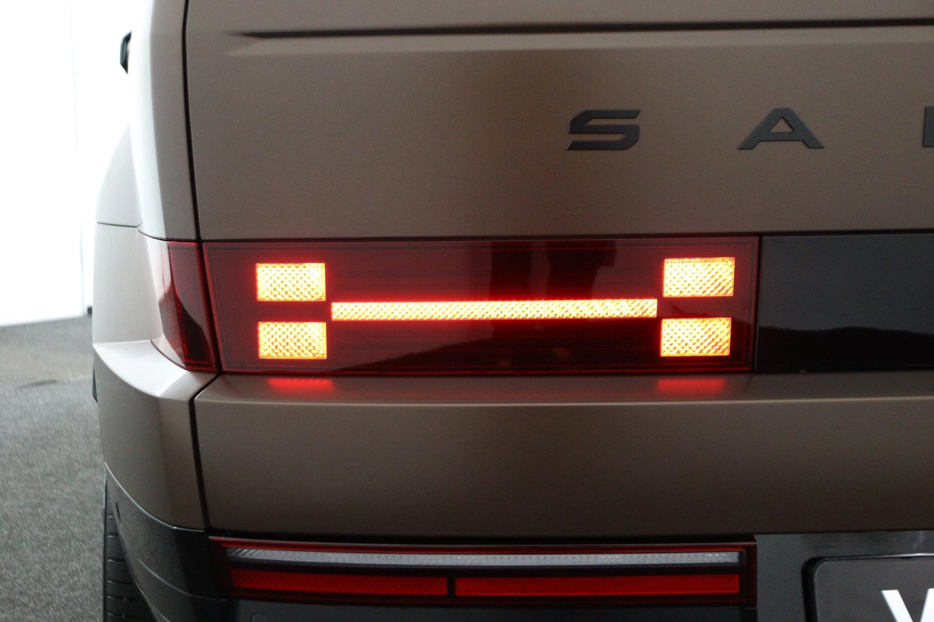 Hyundai-Santa Fe-image-75