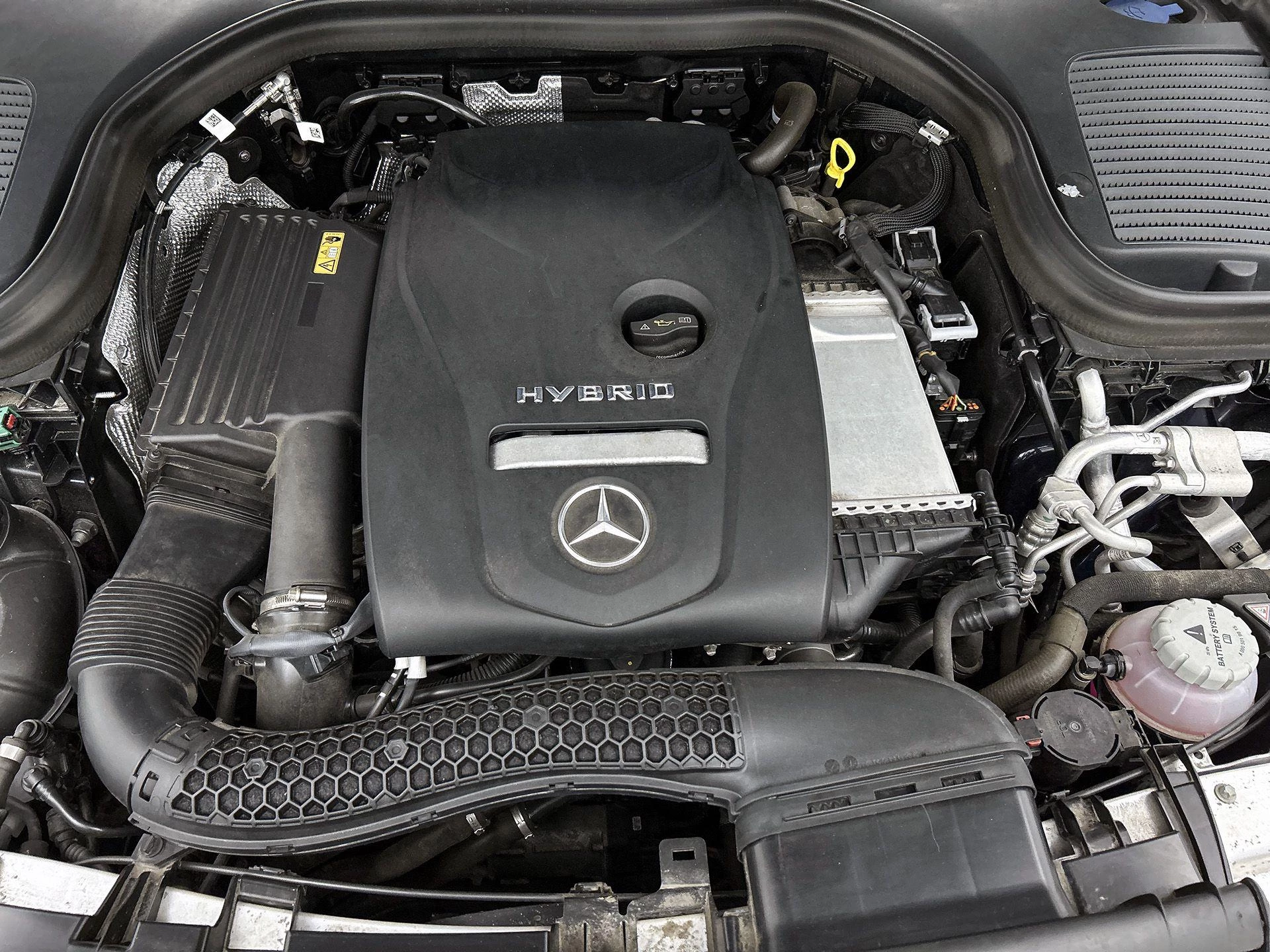 Mercedes-Benz-GLC-image-29