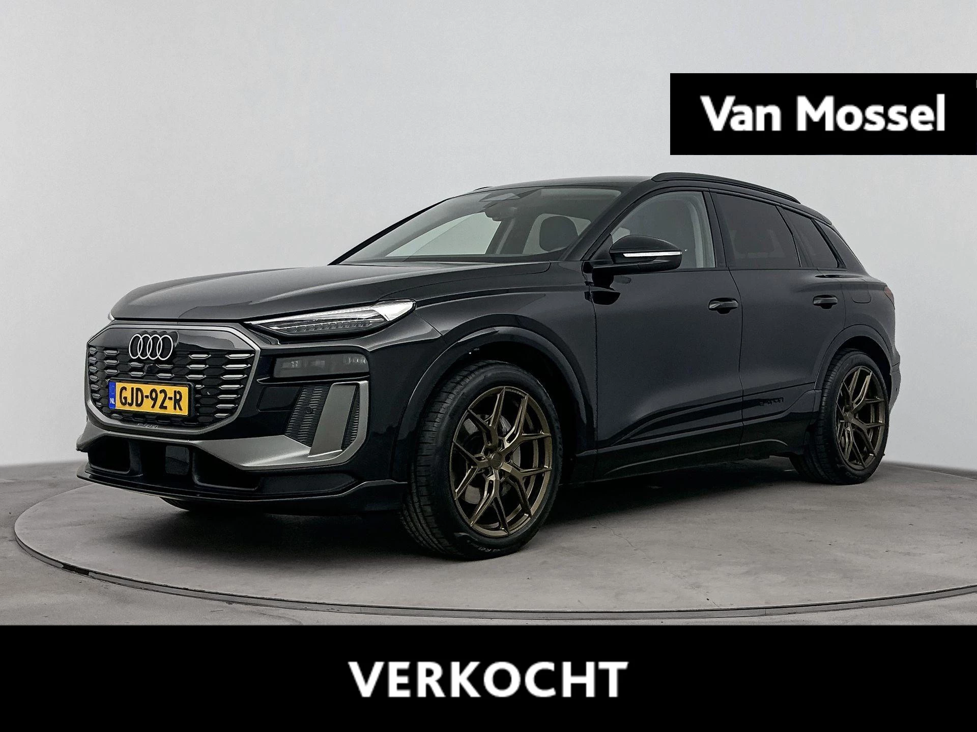 Audi-Q6 e-tron-image-0