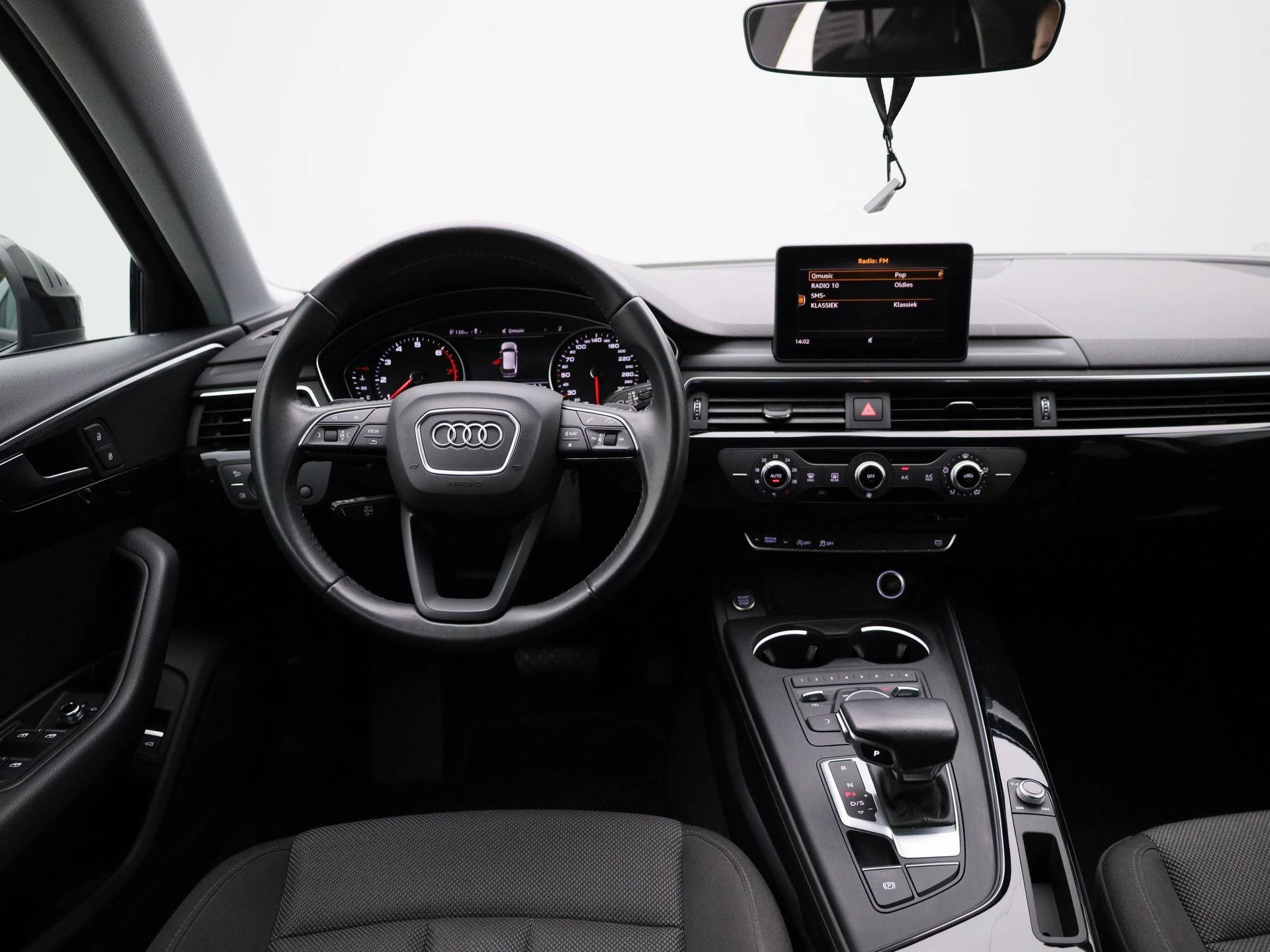 Audi-A4-image-6