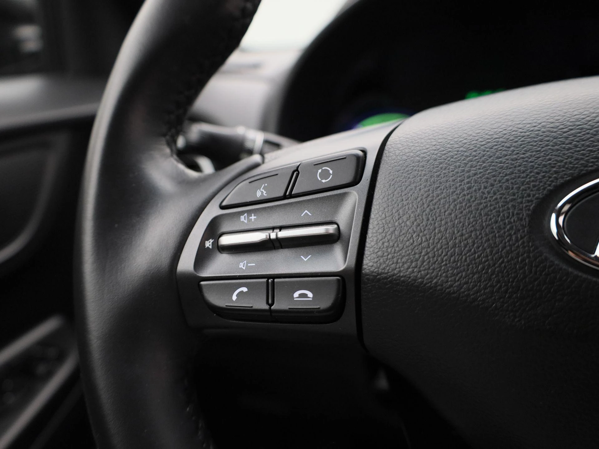 Hyundai-Kona-image-18