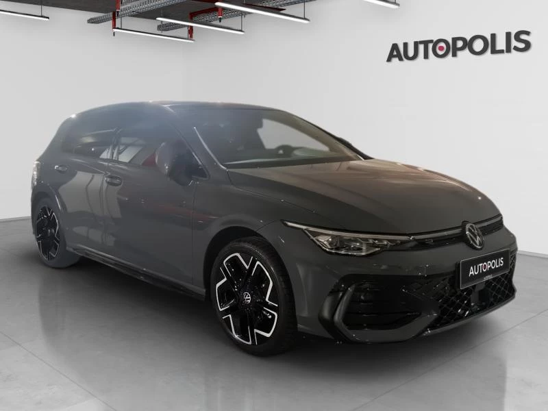 Volkswagen-Golf-image-17