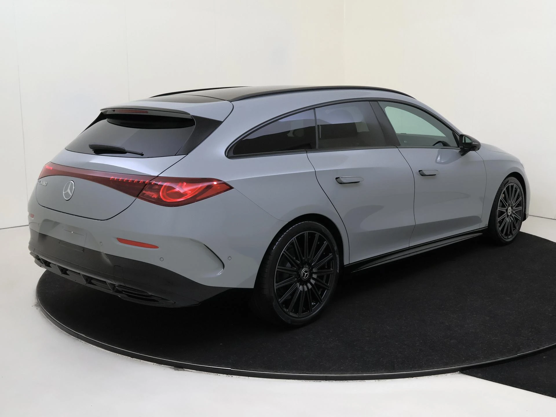 Mercedes-Benz-CLA-image-3