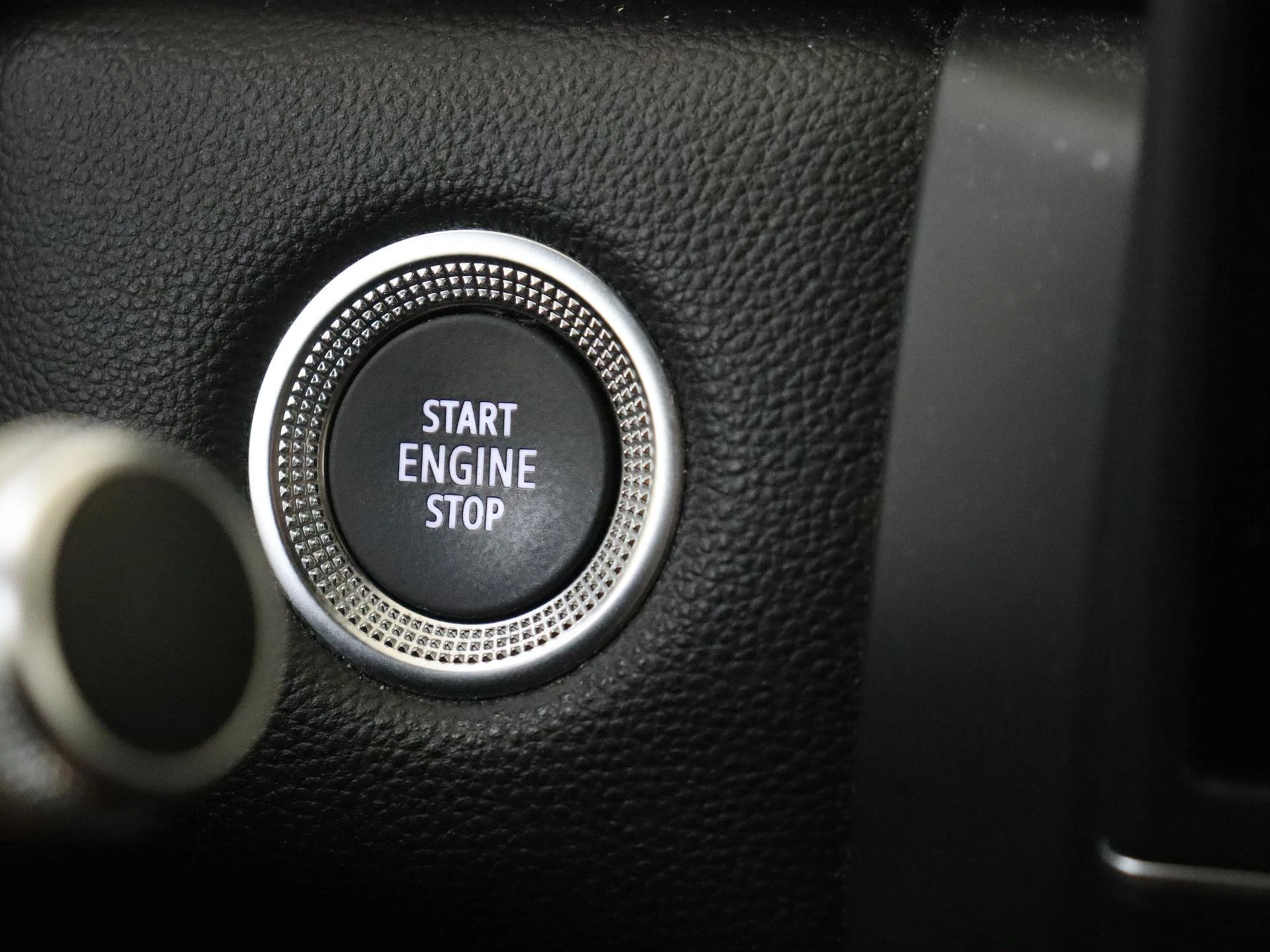 Renault-Captur-image-19