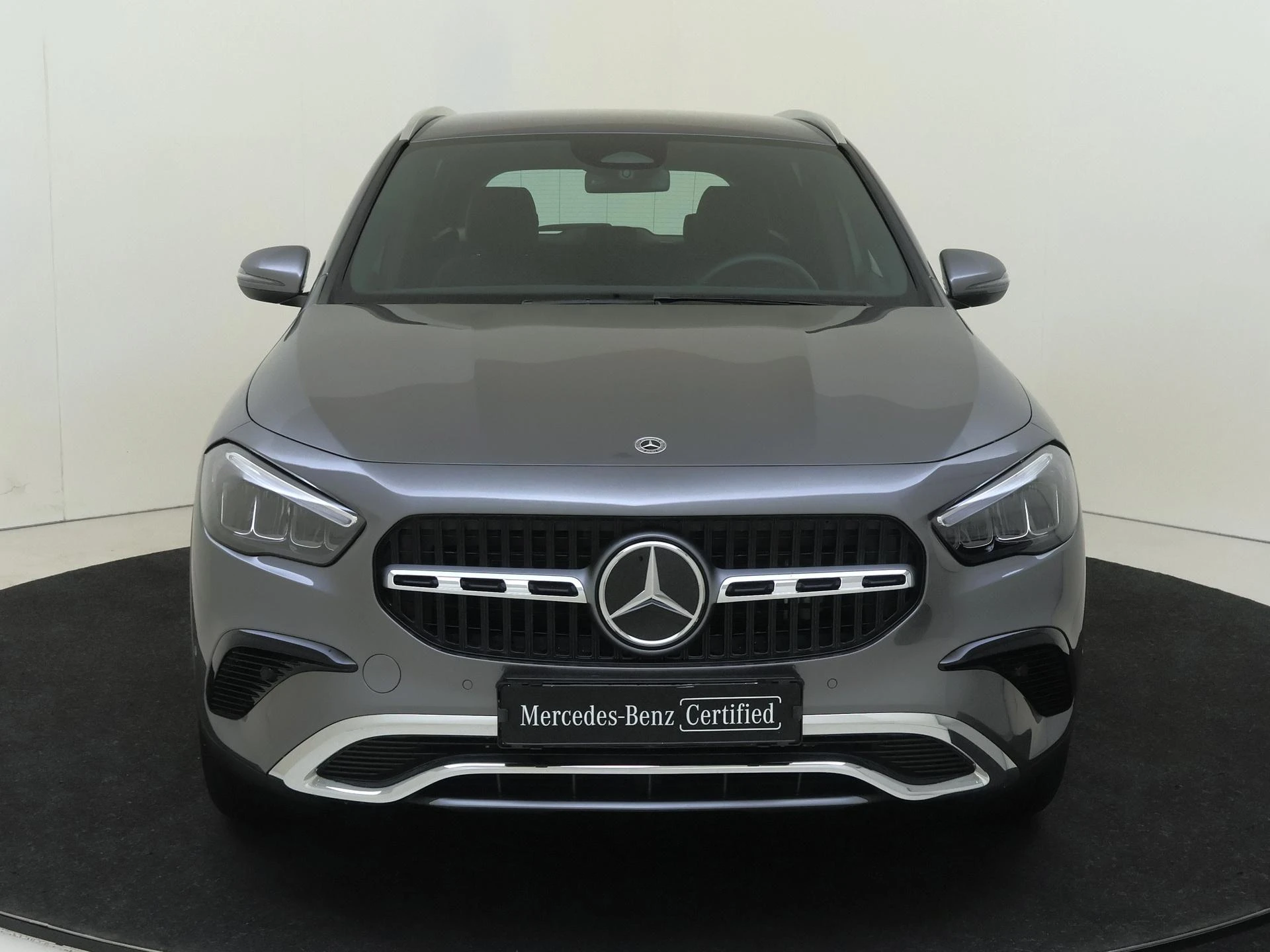 Mercedes-Benz-GLA-image-5