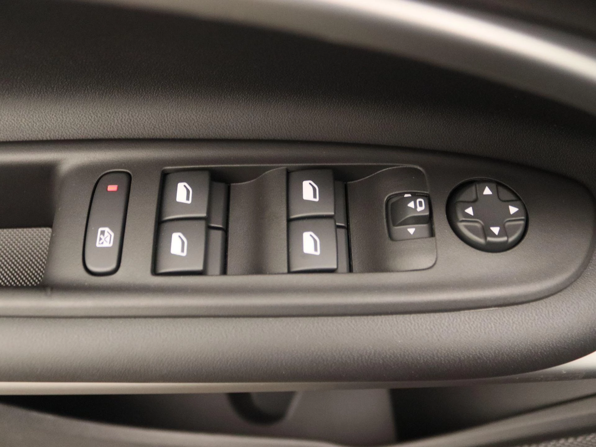 Jeep-Avenger-image-22