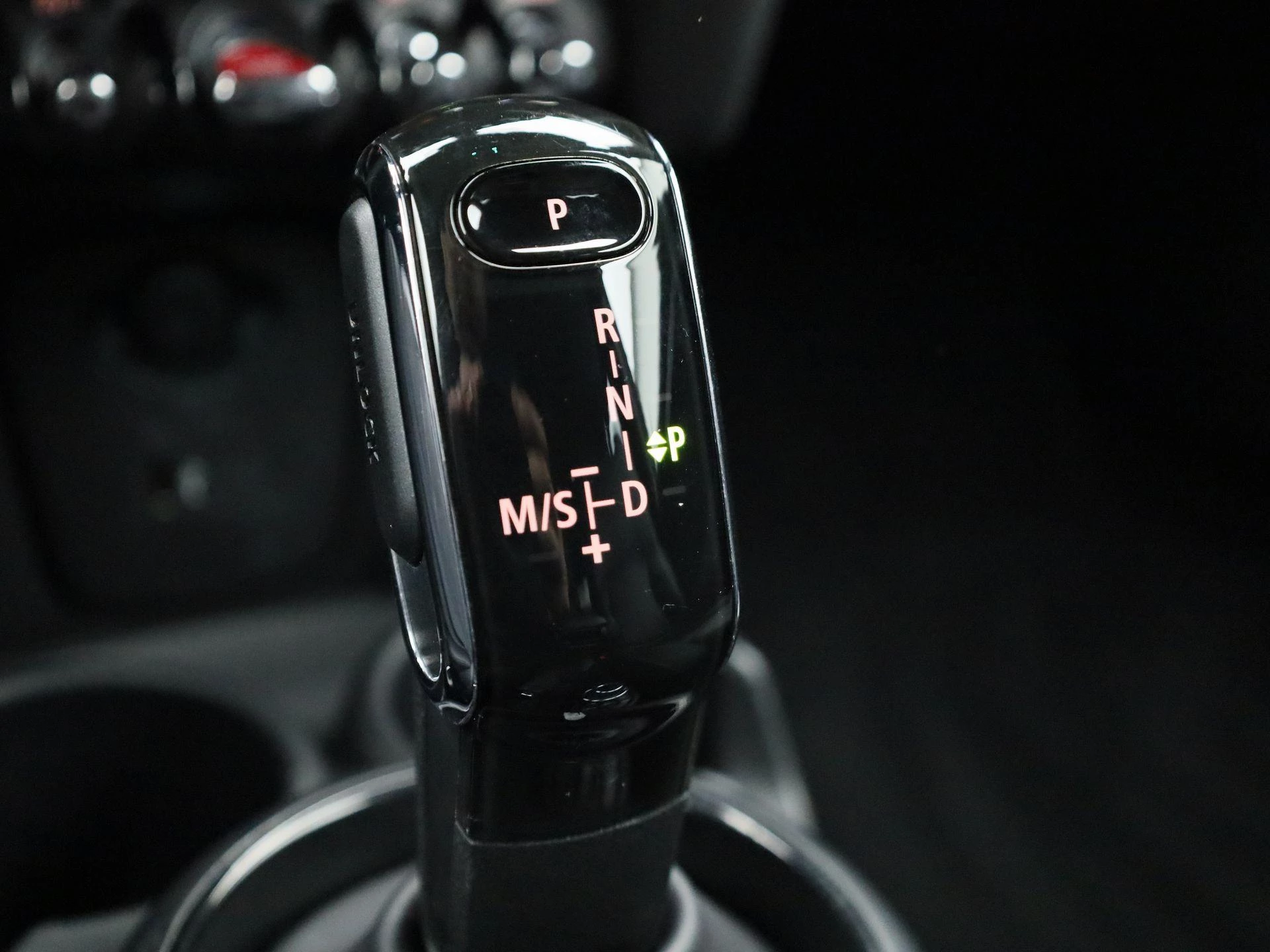 MINI-Cooper-image-17