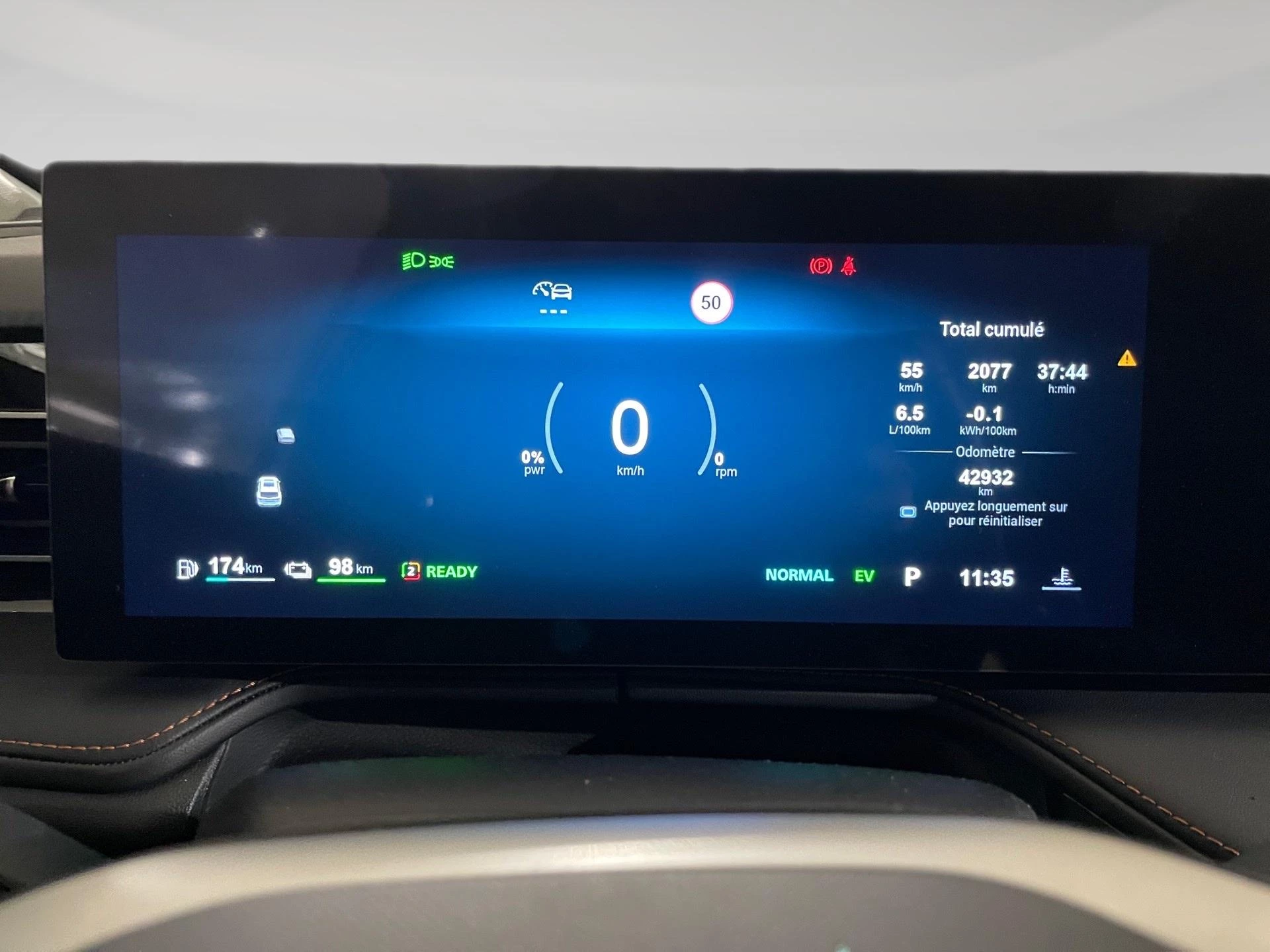 MG HS 1.5T Luxury Plug-In