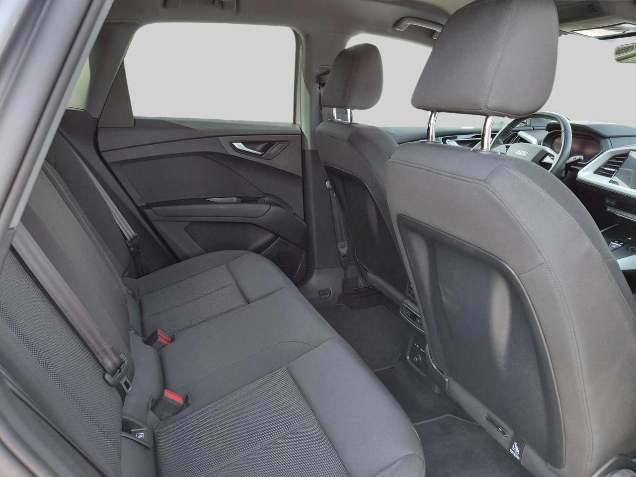 Audi-Q4 e-tron-image-11