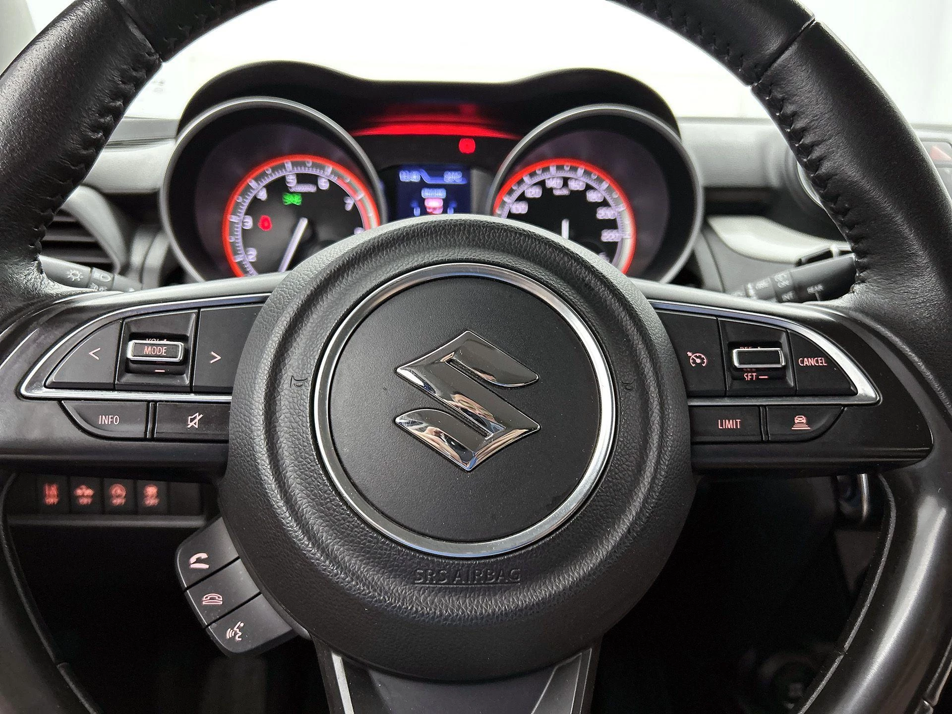 Suzuki-Swift-image-30
