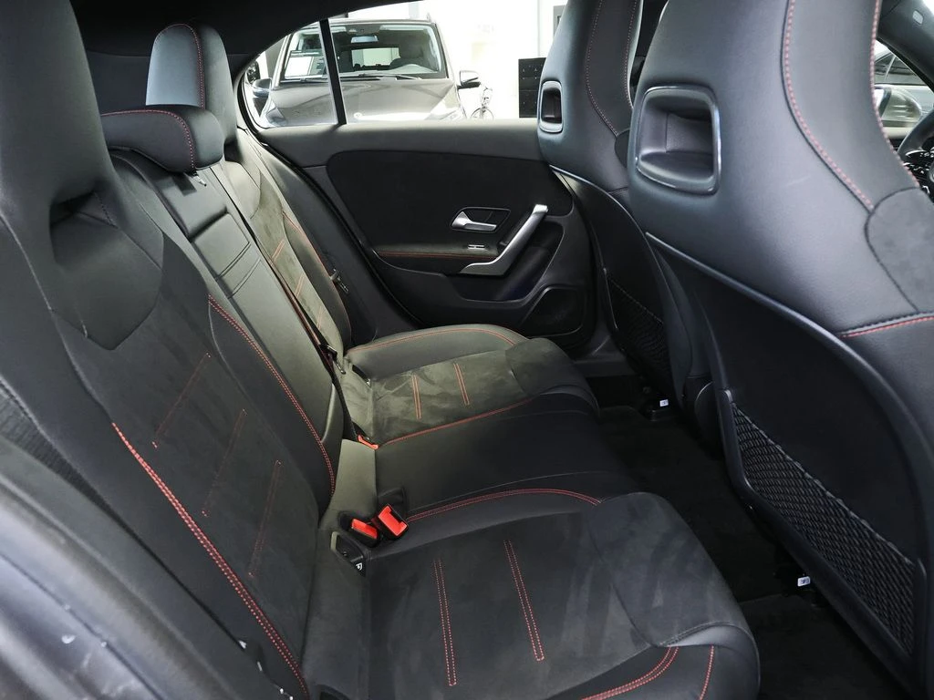 Mercedes-Benz-A-Klasse 200-image-13