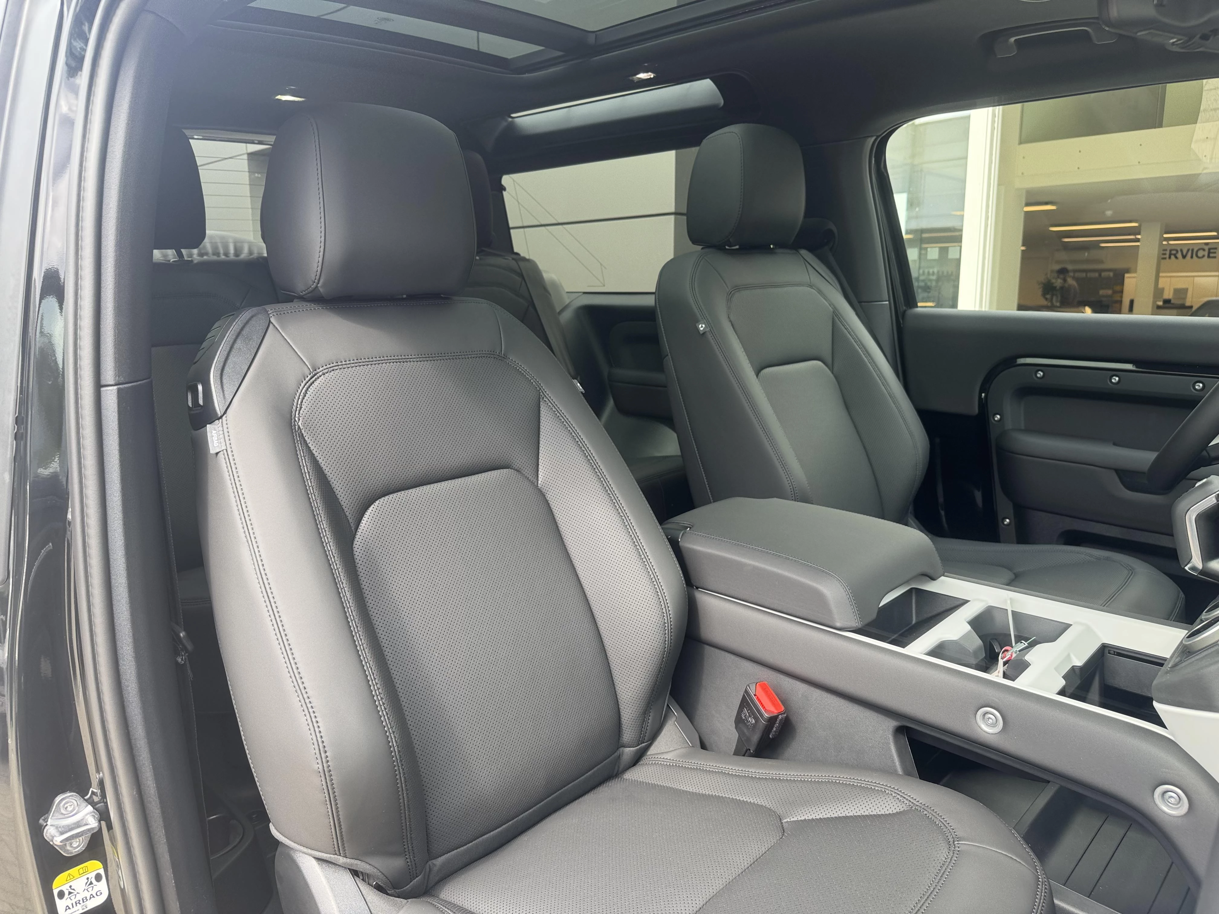 Land Rover-Defender-image-2