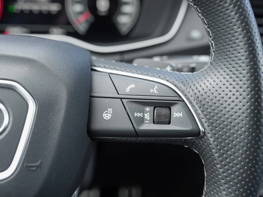 Audi SQ5 Sportback TDI quattro /Navi/MatrixLED/AHK