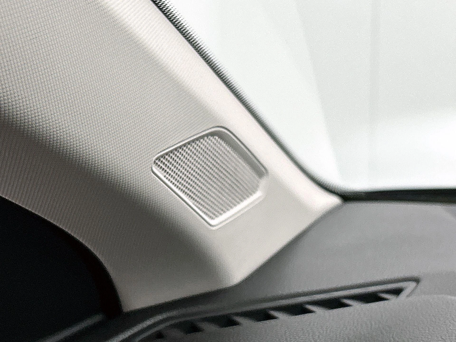 Volkswagen-Polo-image-10