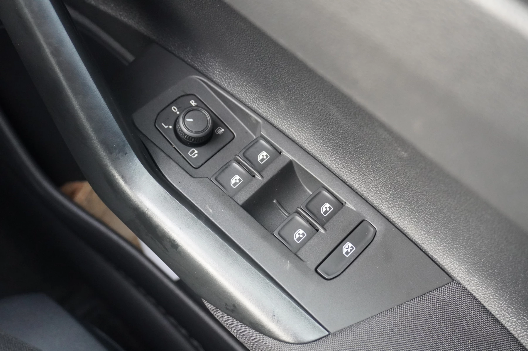 Volkswagen-Polo-image-31
