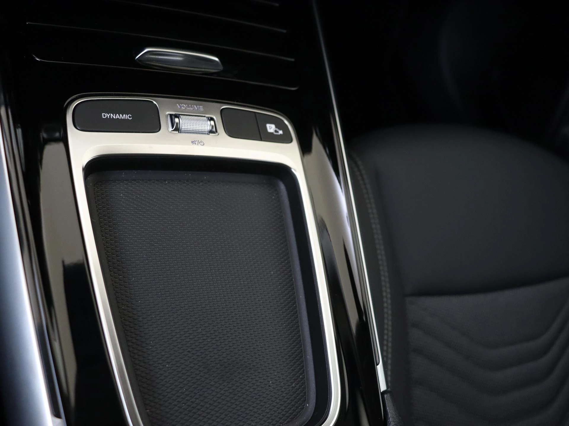 Mercedes-Benz GLA 250 e Business Solution Luxury