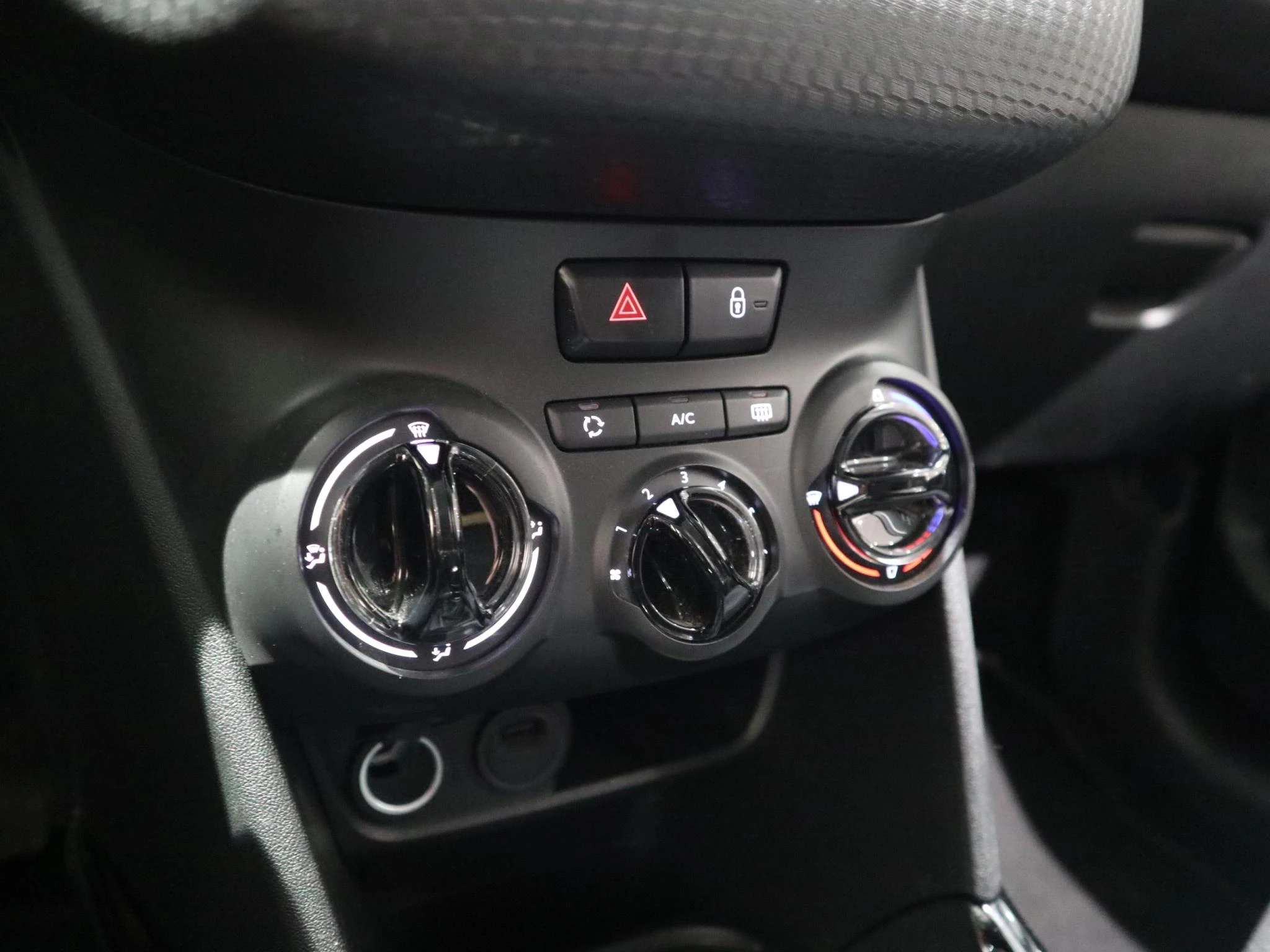 Peugeot-2008-image-13