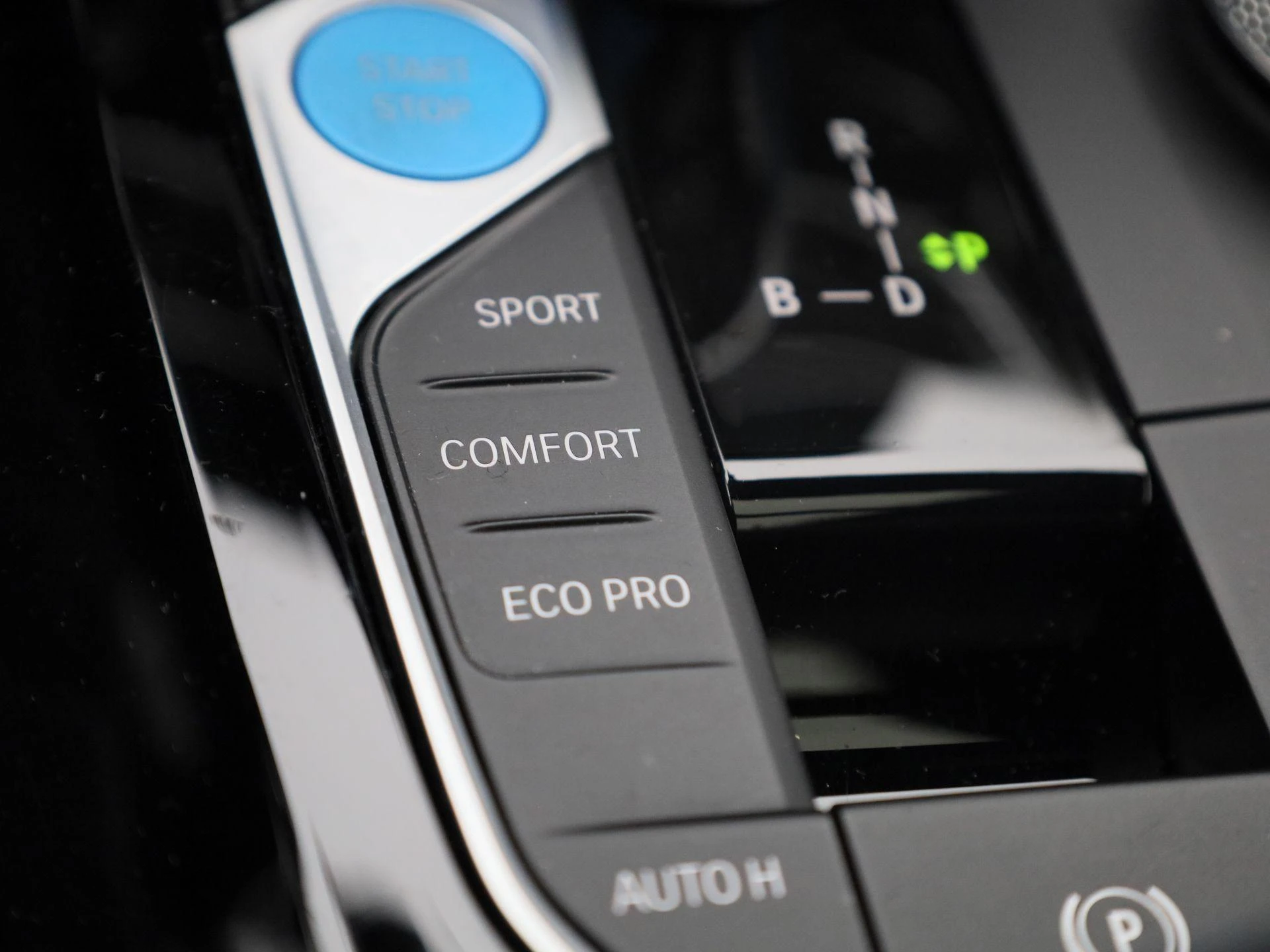 BMW-iX3-image-26