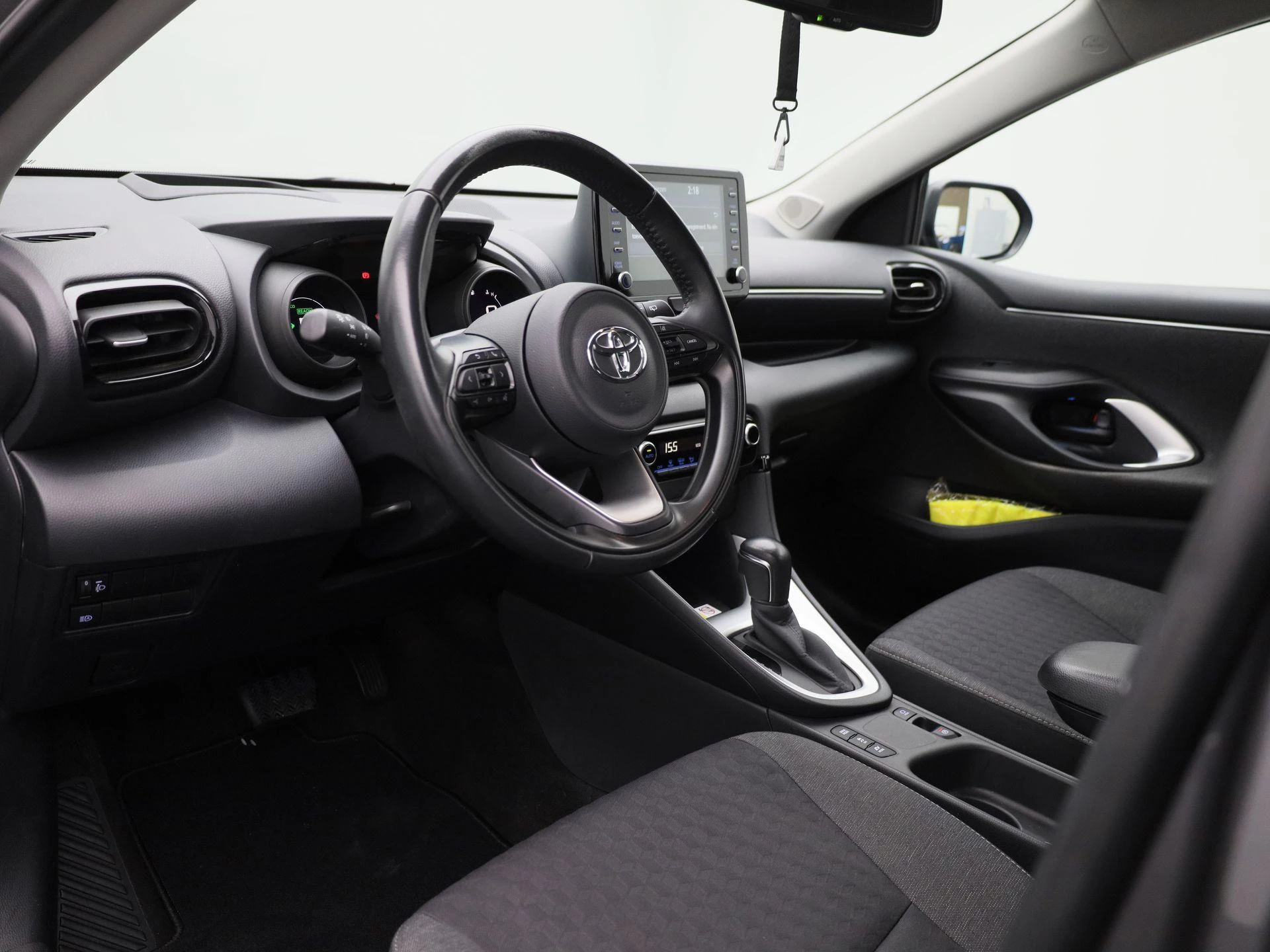 Toyota Yaris 1.5 Hybrid Business Plus