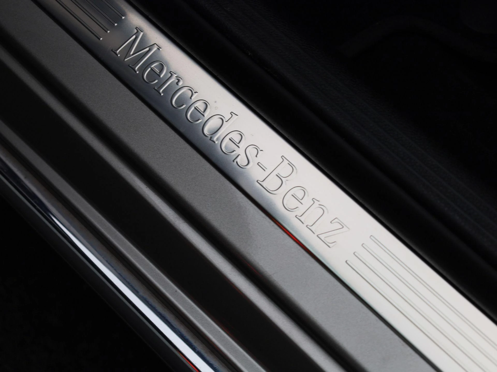 Mercedes-Benz-C-Klasse-image-29