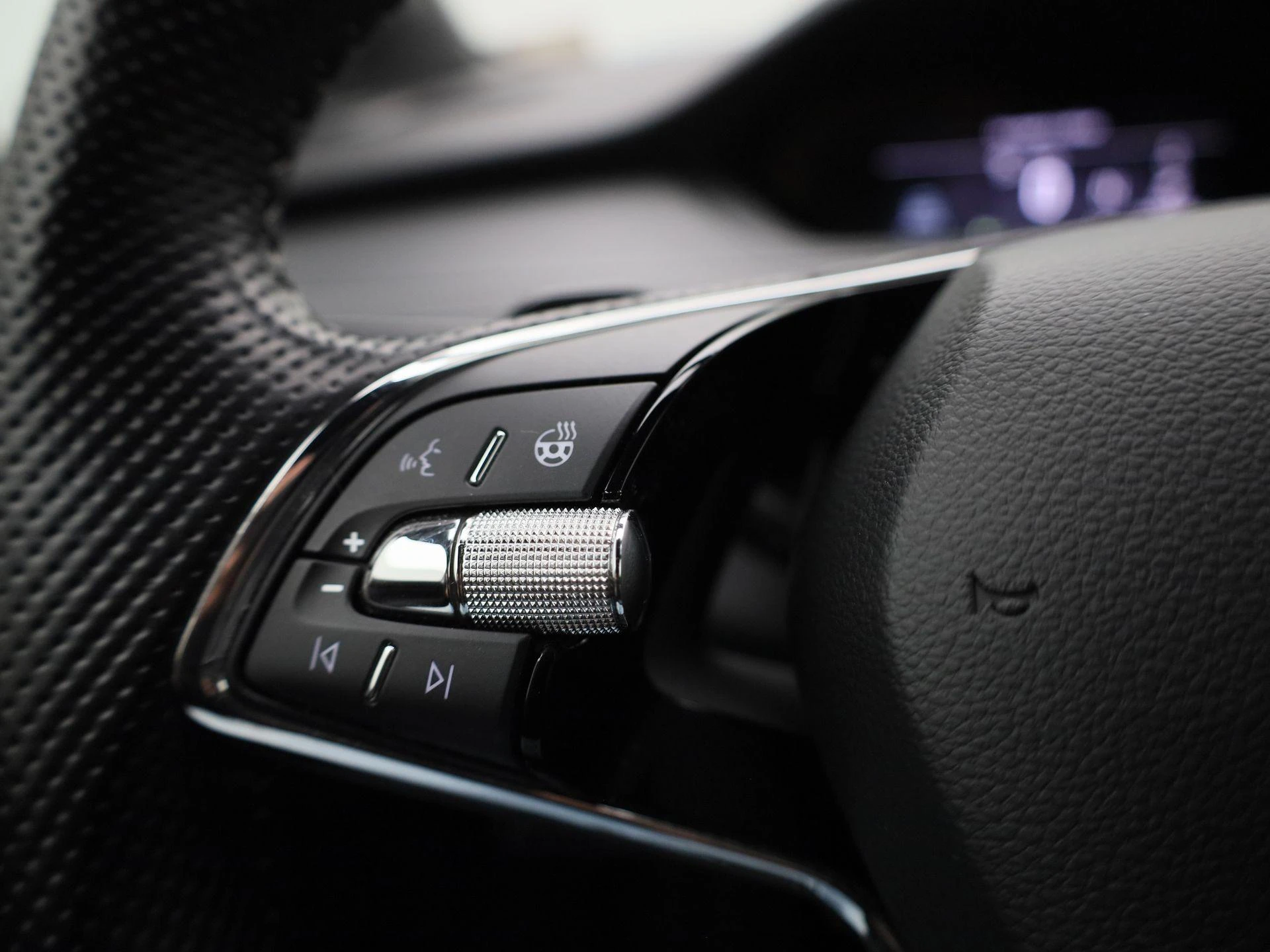 Škoda-Enyaq iV-image-17